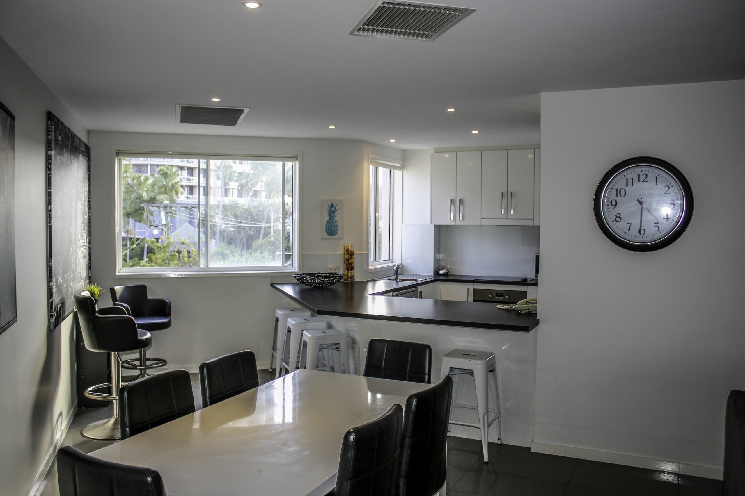 Surfers Beach Holiday Apartments