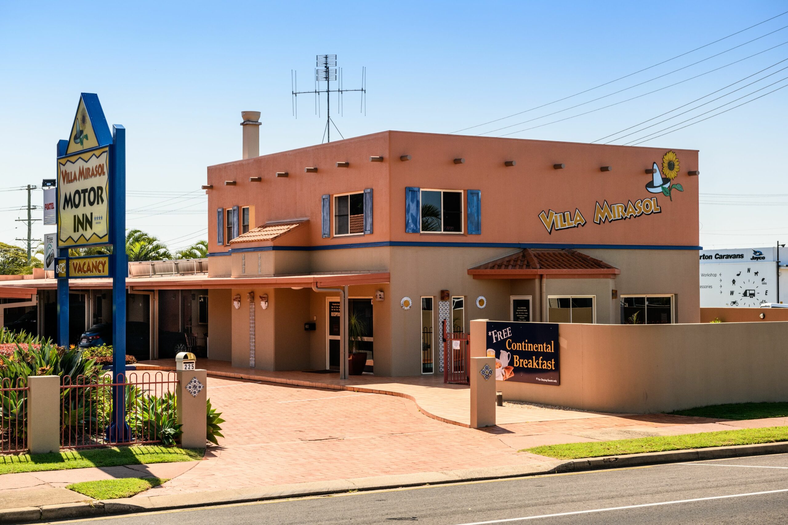 Villa Mirasol Motor Inn