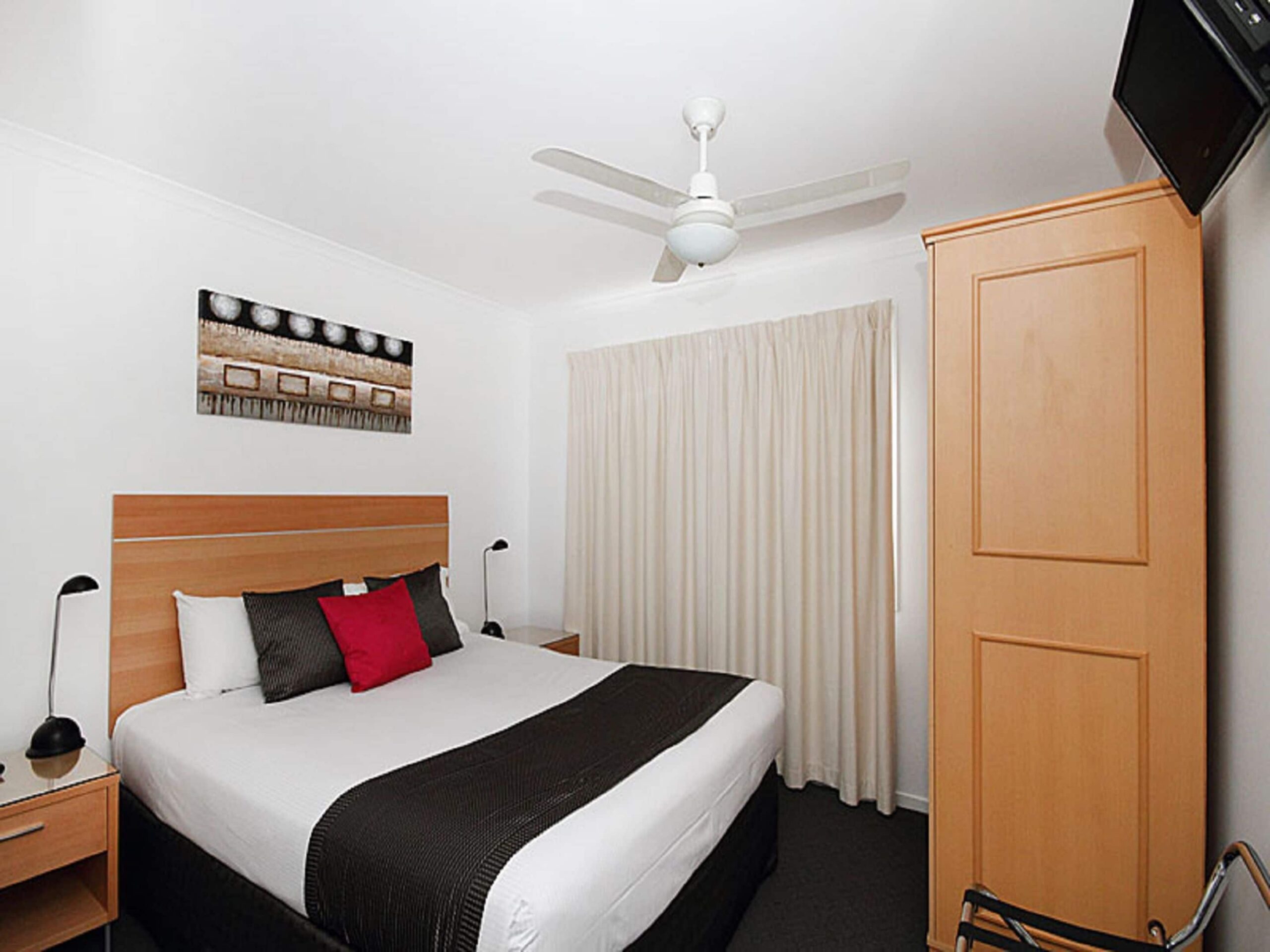 Browns Plains Motor Inn