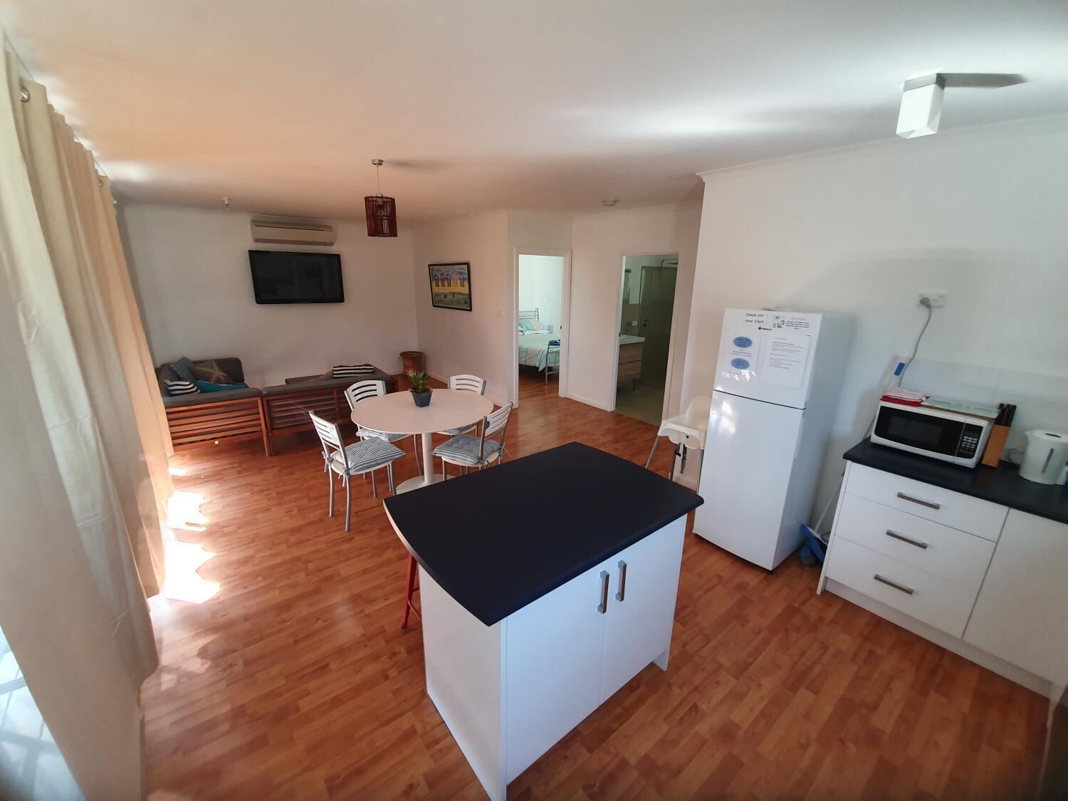 LIL HOUSE