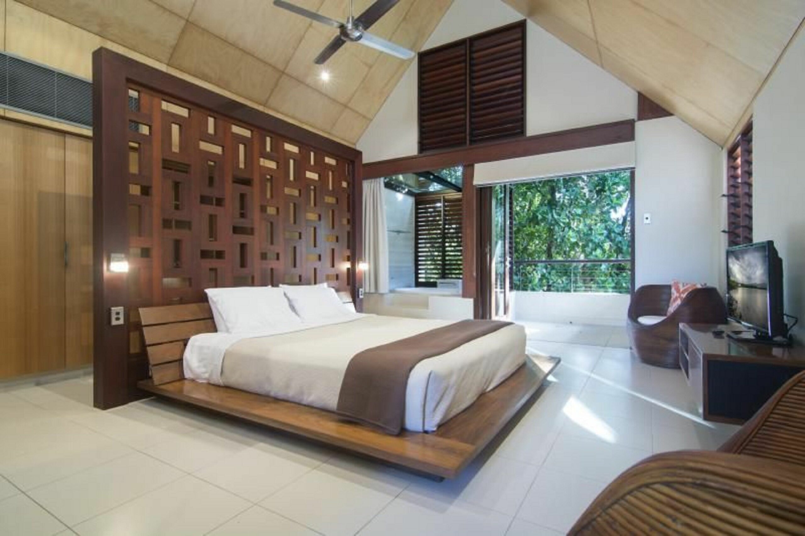 Niramaya Port Douglas 3 and 4 Bedroom Villas