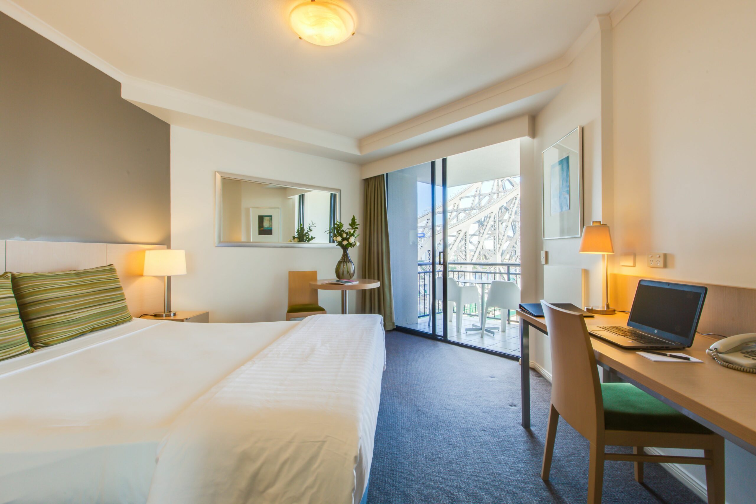 Oakwood Hotel & Apartments Brisbane