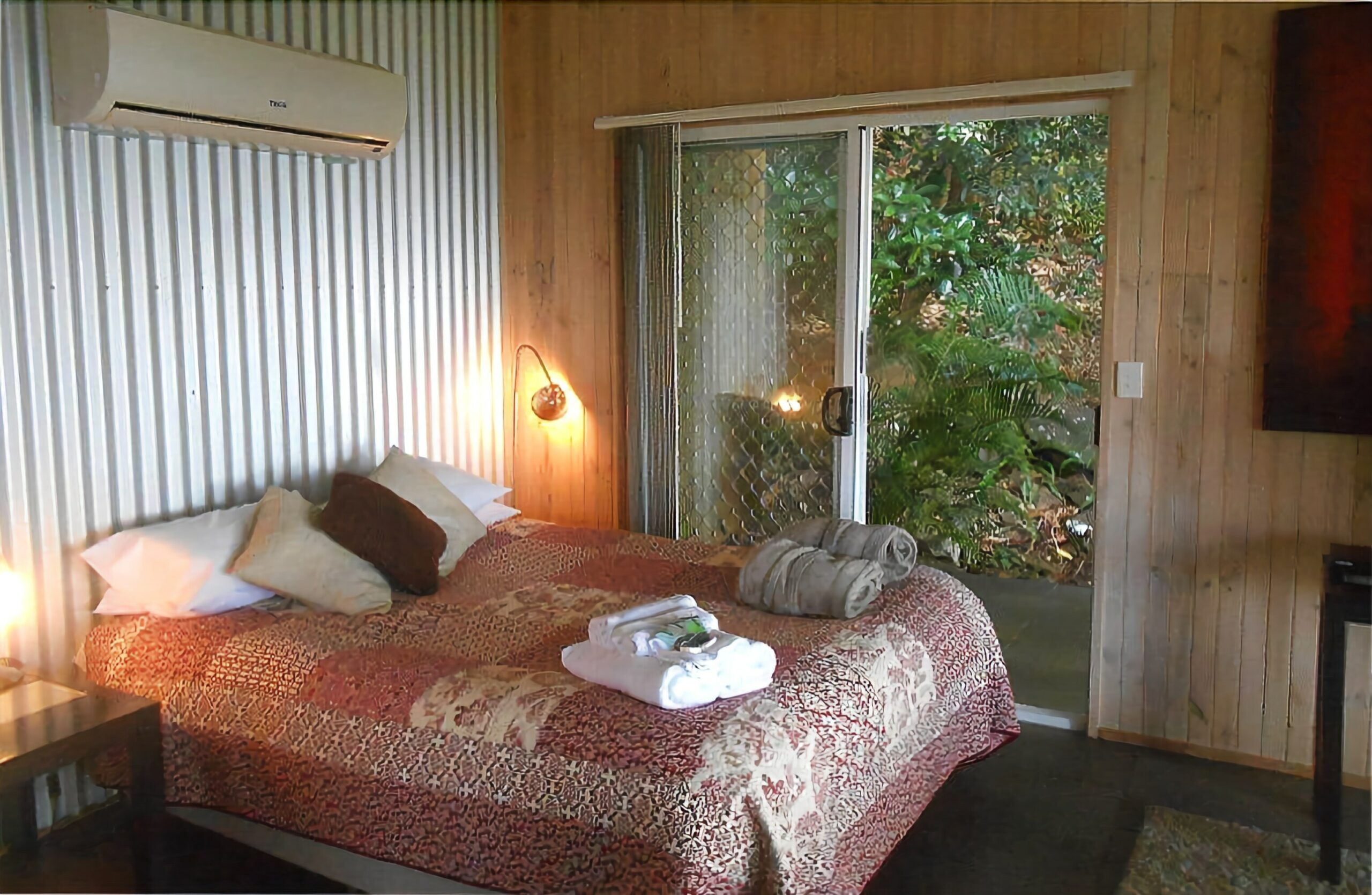 Treetops Accommodation Montville