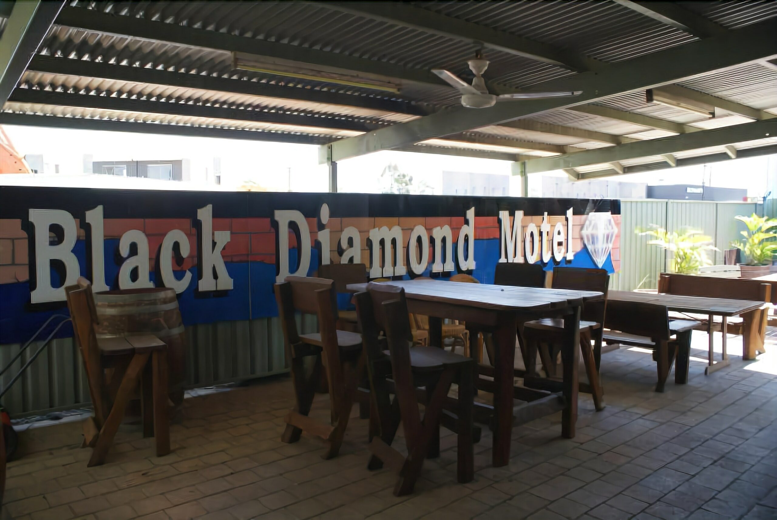 Black Diamond Motel