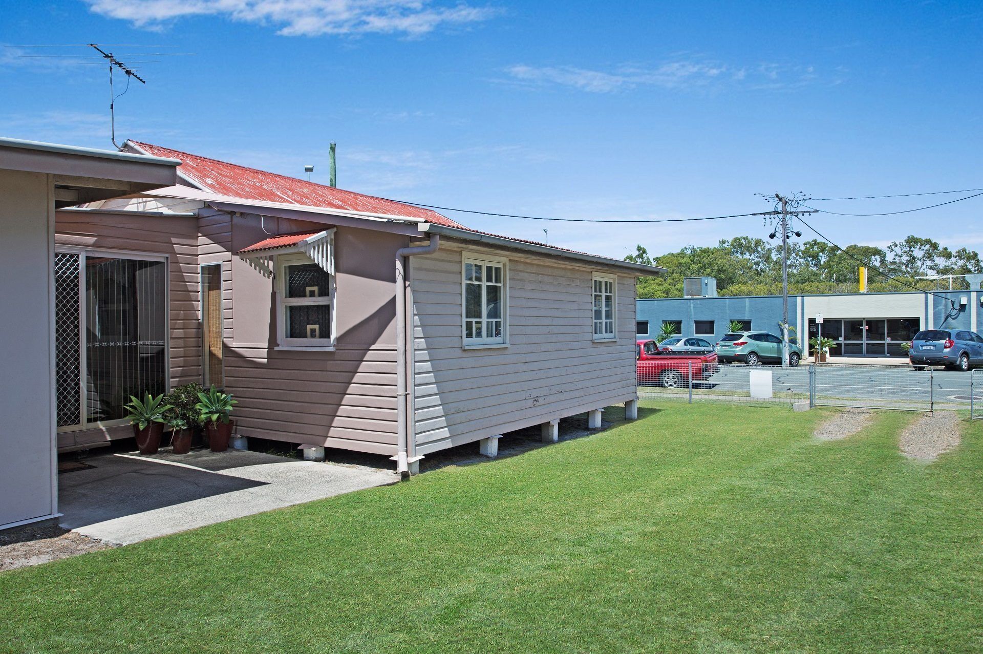 Close to Water, Restaurants and Clubs, Toorbul St, Bongaree