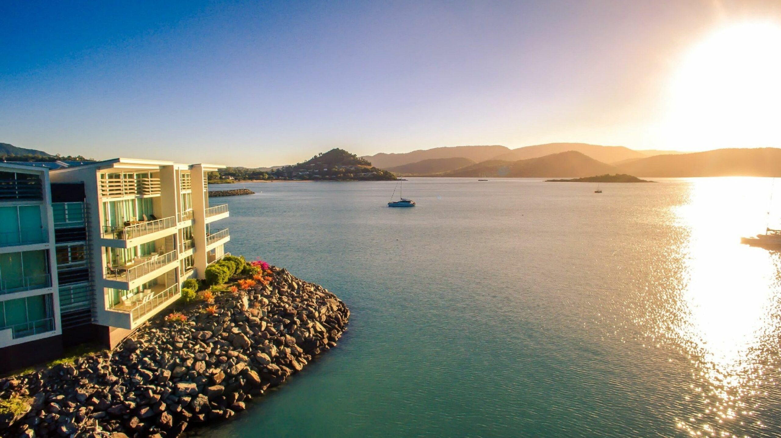 Peninsula Airlie Beach