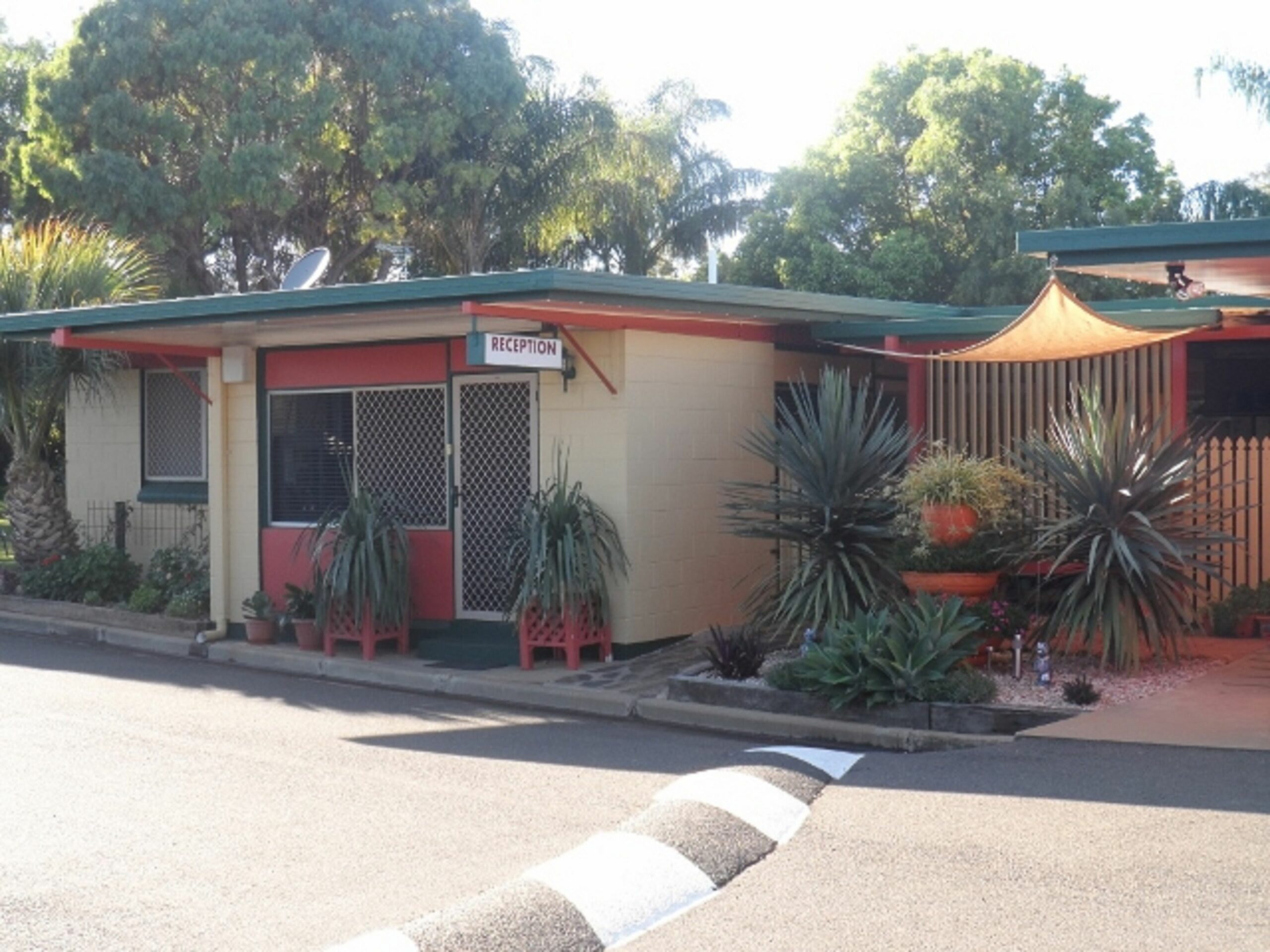 Oakey Motel