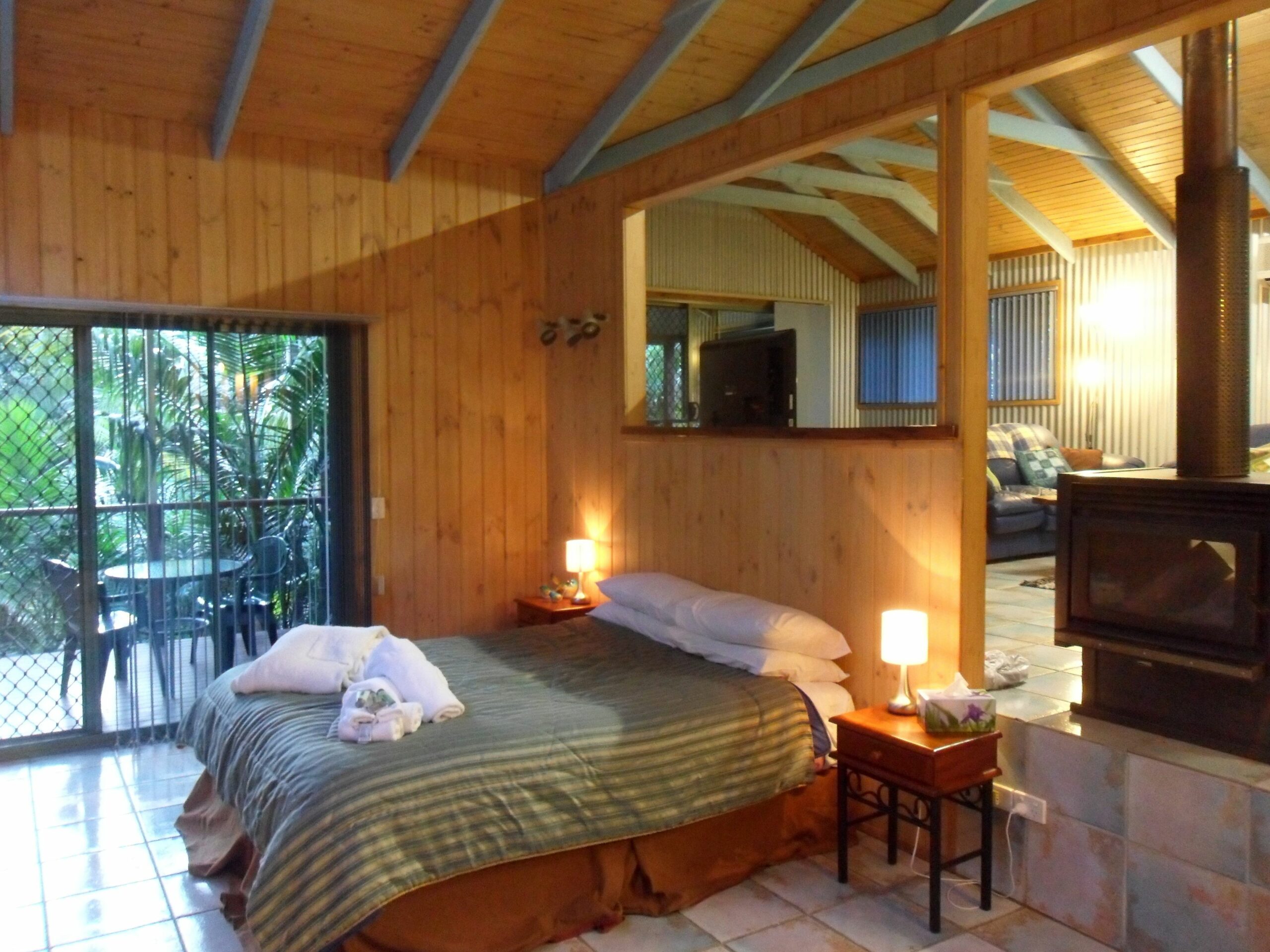 Treetops Accommodation Montville