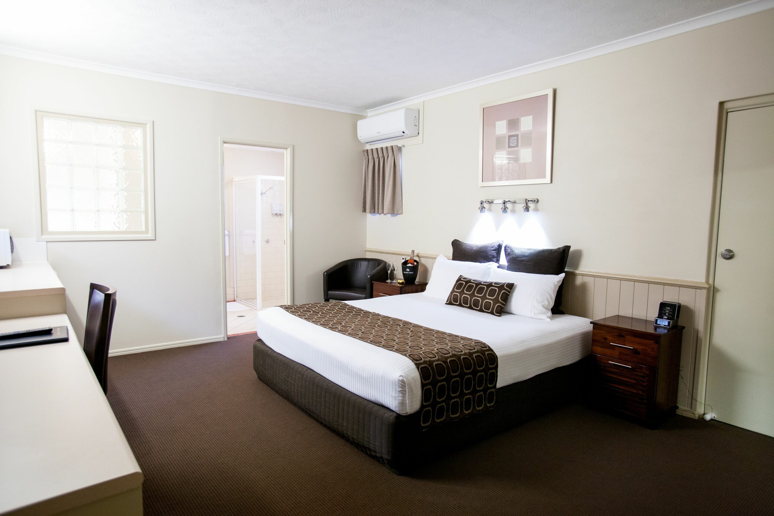 Comfort Inn & Suites Robertson Gardens