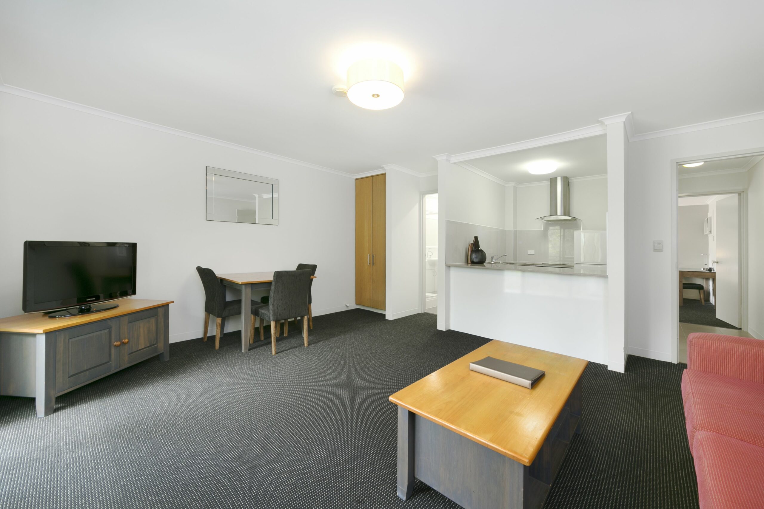 Mt Ommaney Hotel Apartments