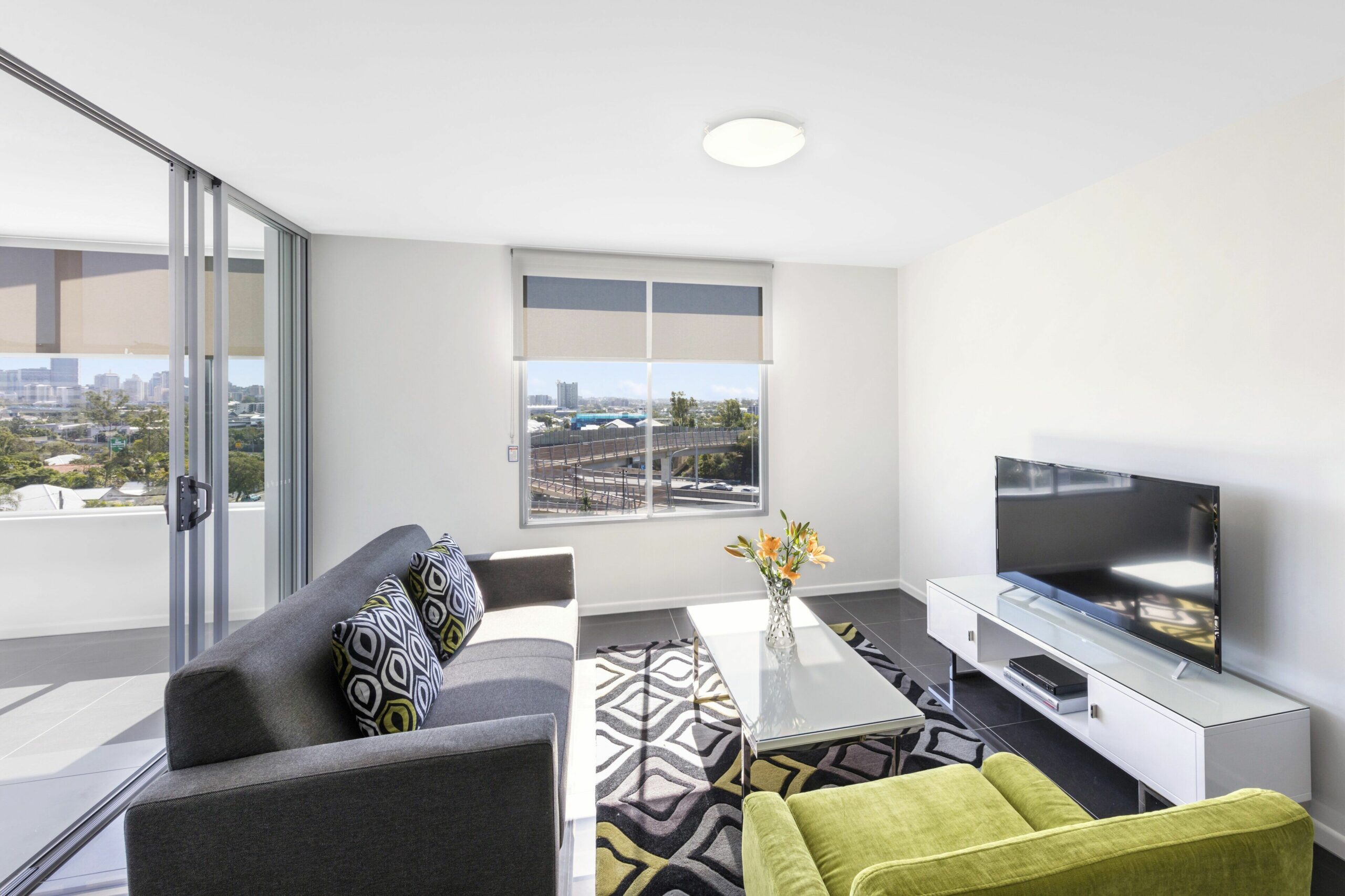 Oaks Brisbane Woolloongabba Suites