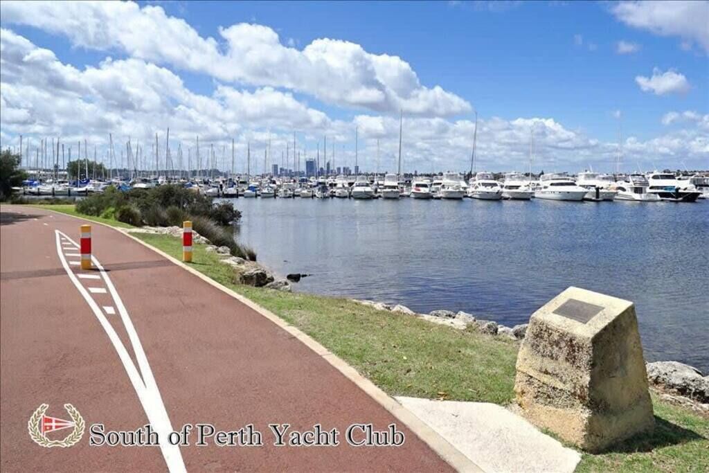 Generous Riverside Living4br Swan Riverheathcote Parknetflix