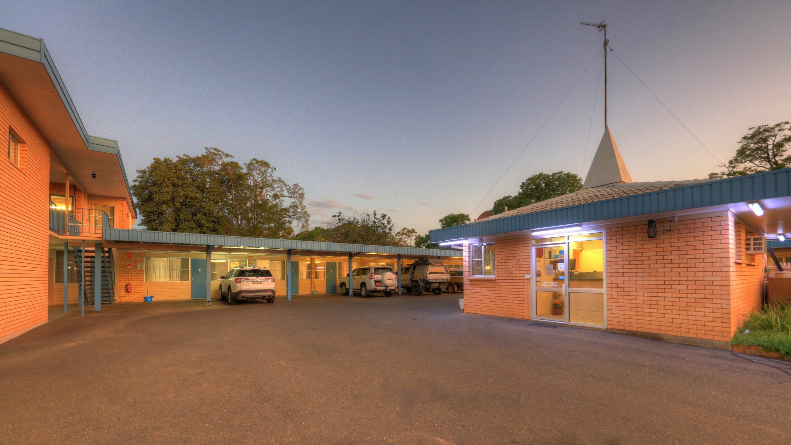 Binalong Motel