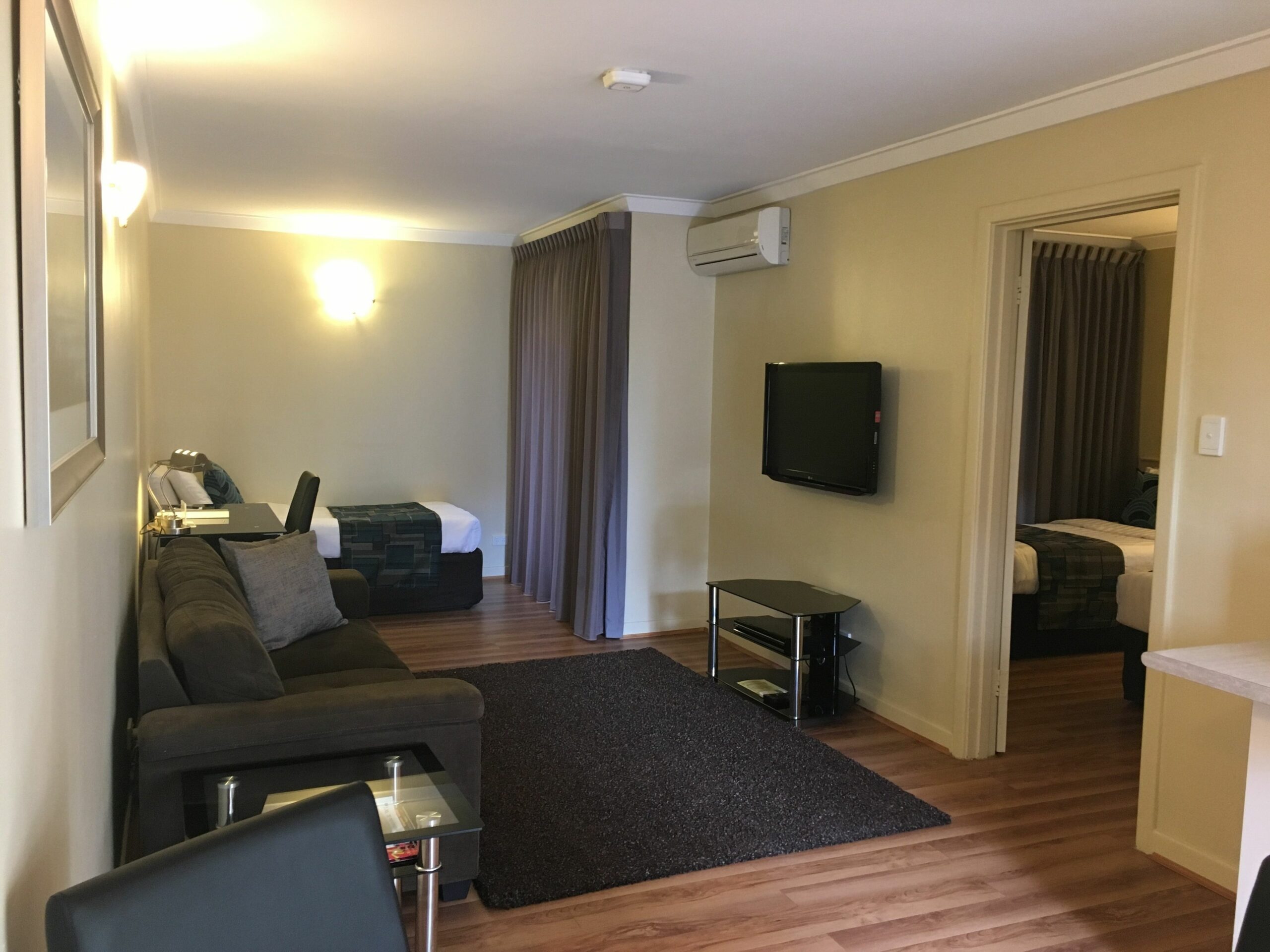 The Peninsula Riverside Serviced Apartments