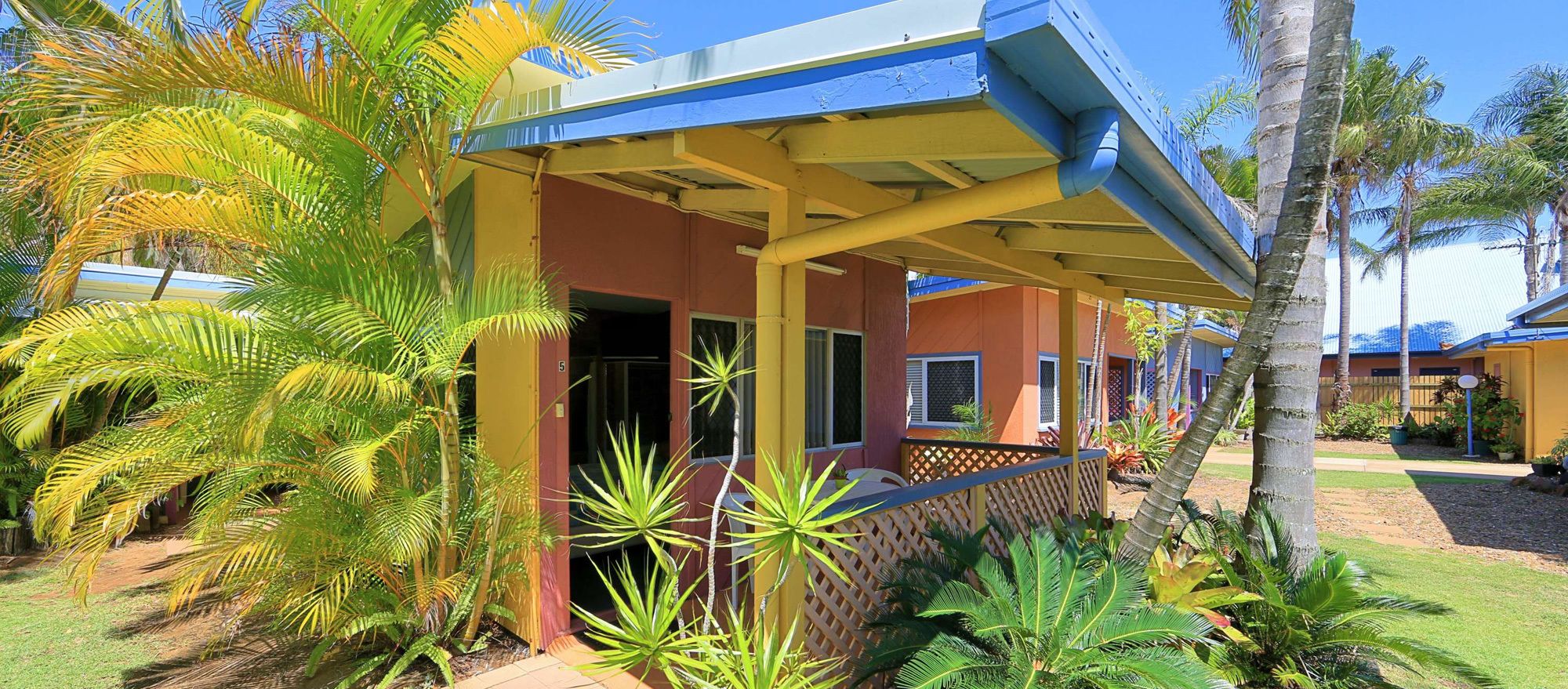 Bargara Gardens Motel & Holiday Villas