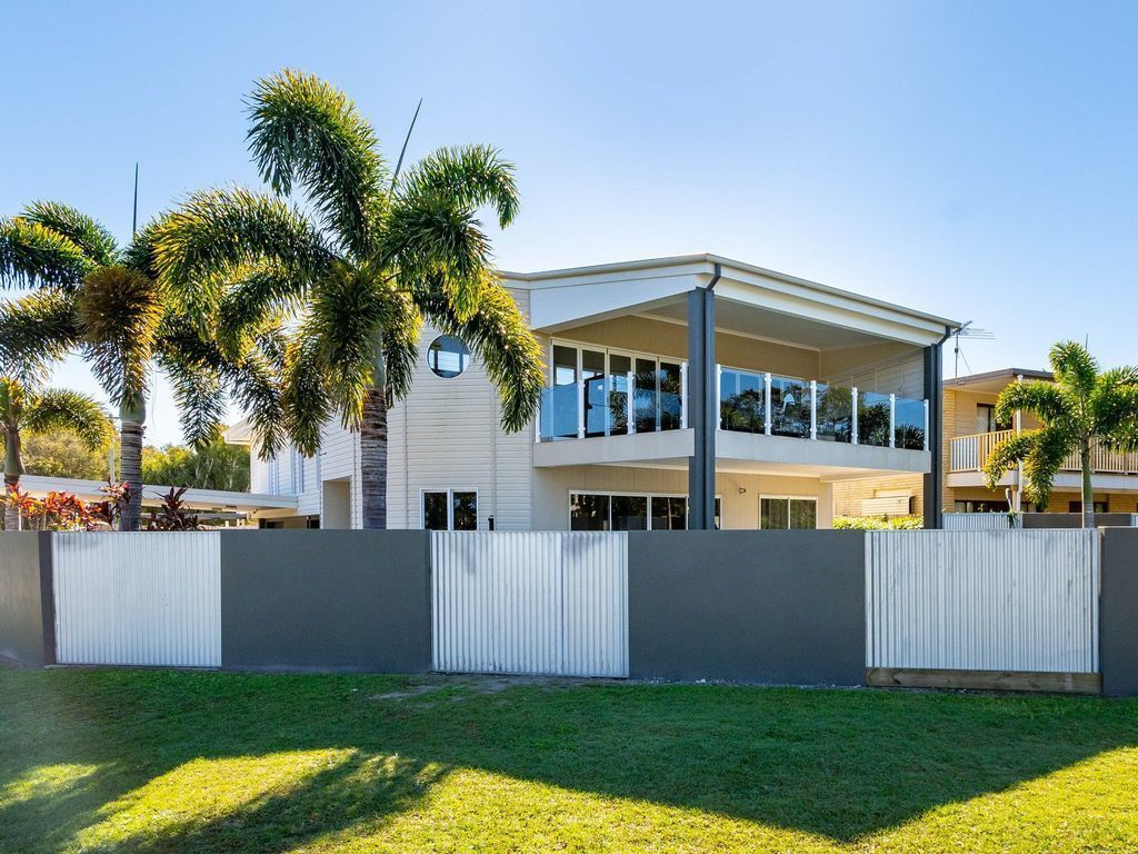 Bribie Beauty, Perfect for a Family Holiday, Elkhorn Ave, Bellara