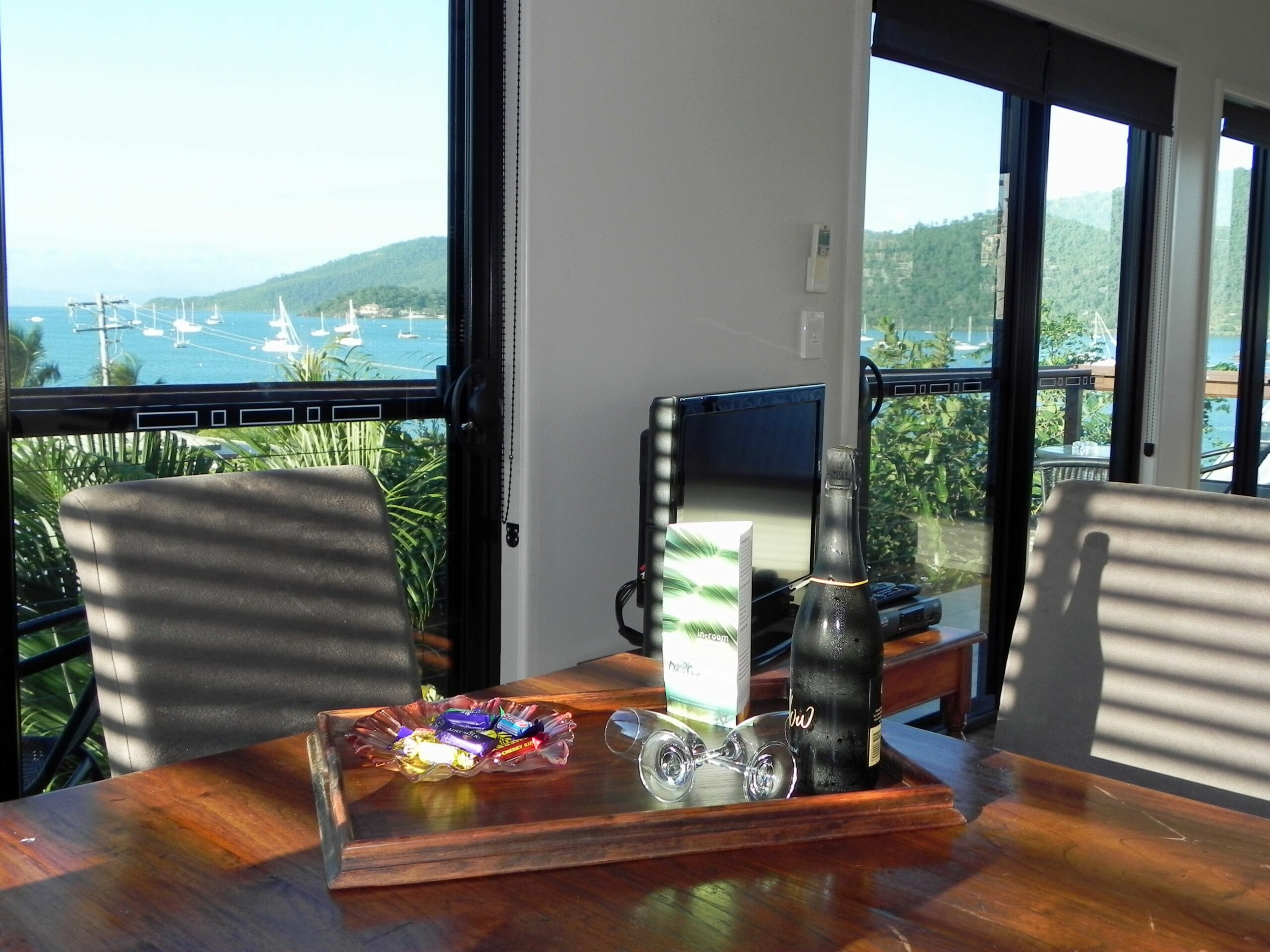 Airlie Waterfront Bed & Breakfast