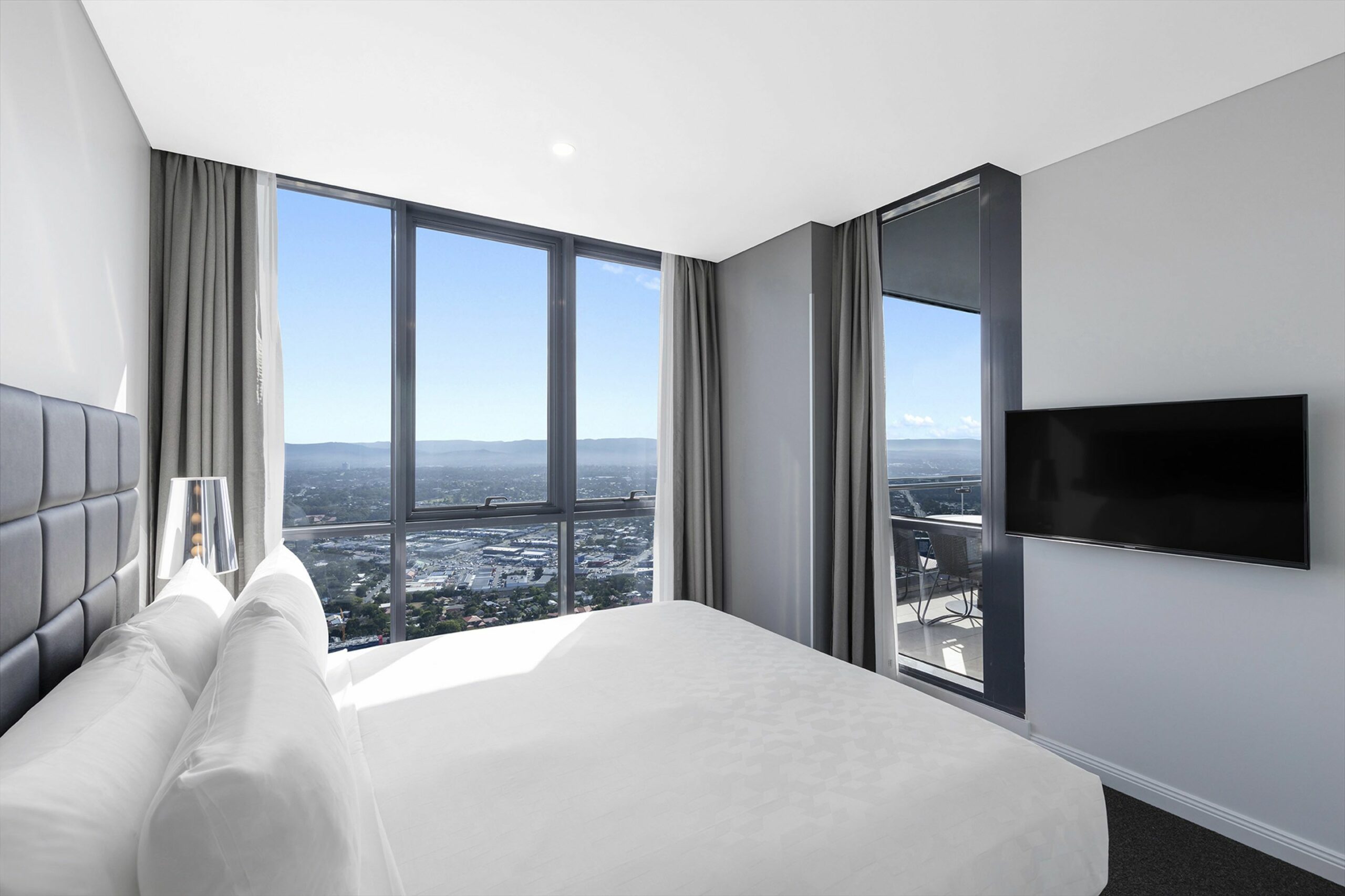 Meriton Suites Southport, Gold Coast