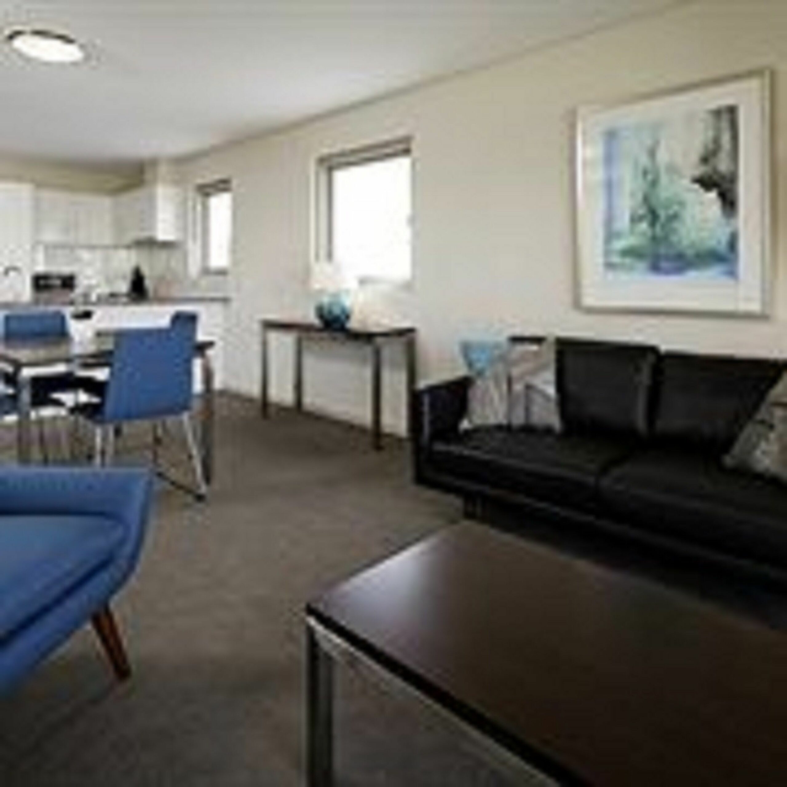 Baileys Serviced Apartments