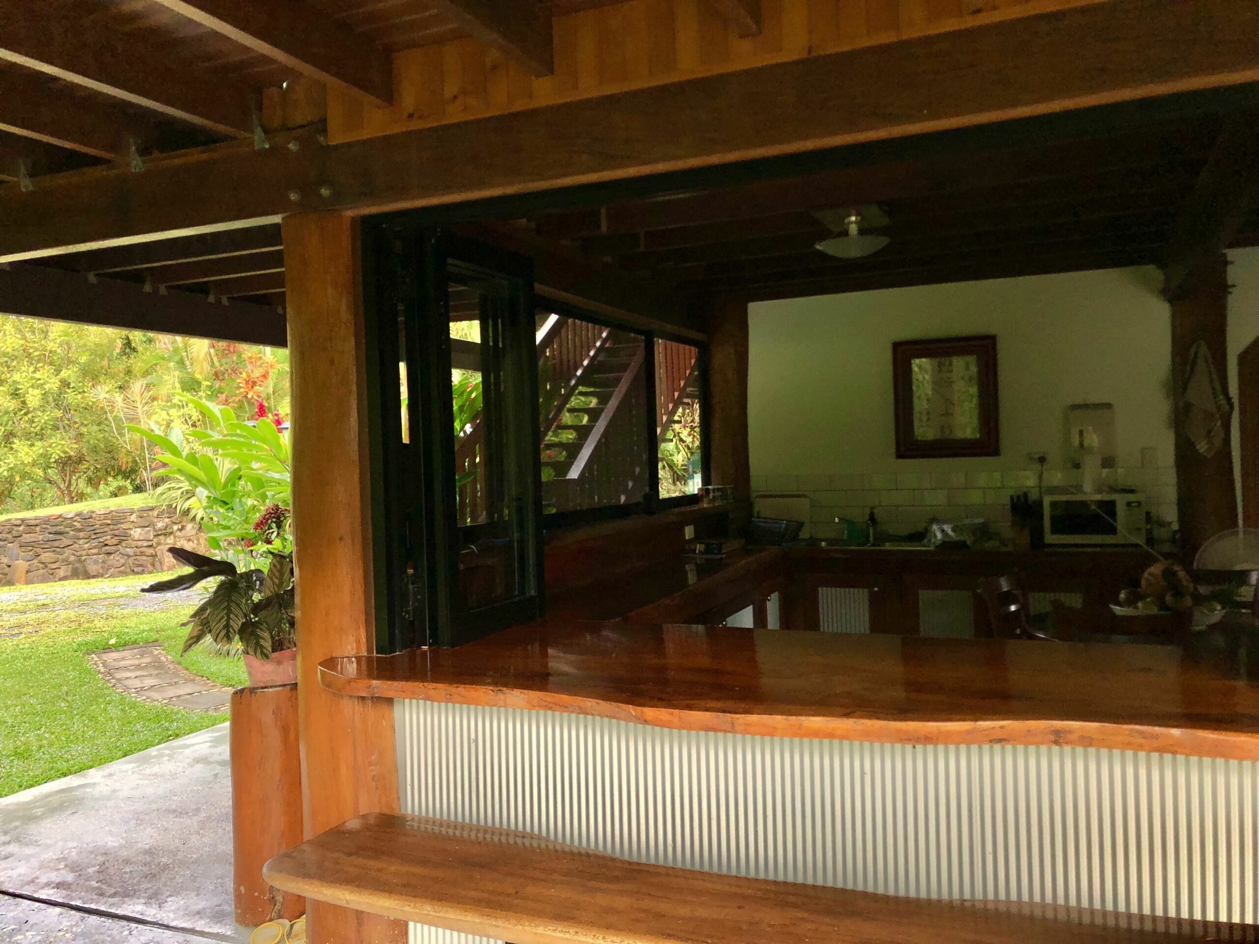 Daintree Manor Bed & Breakfast