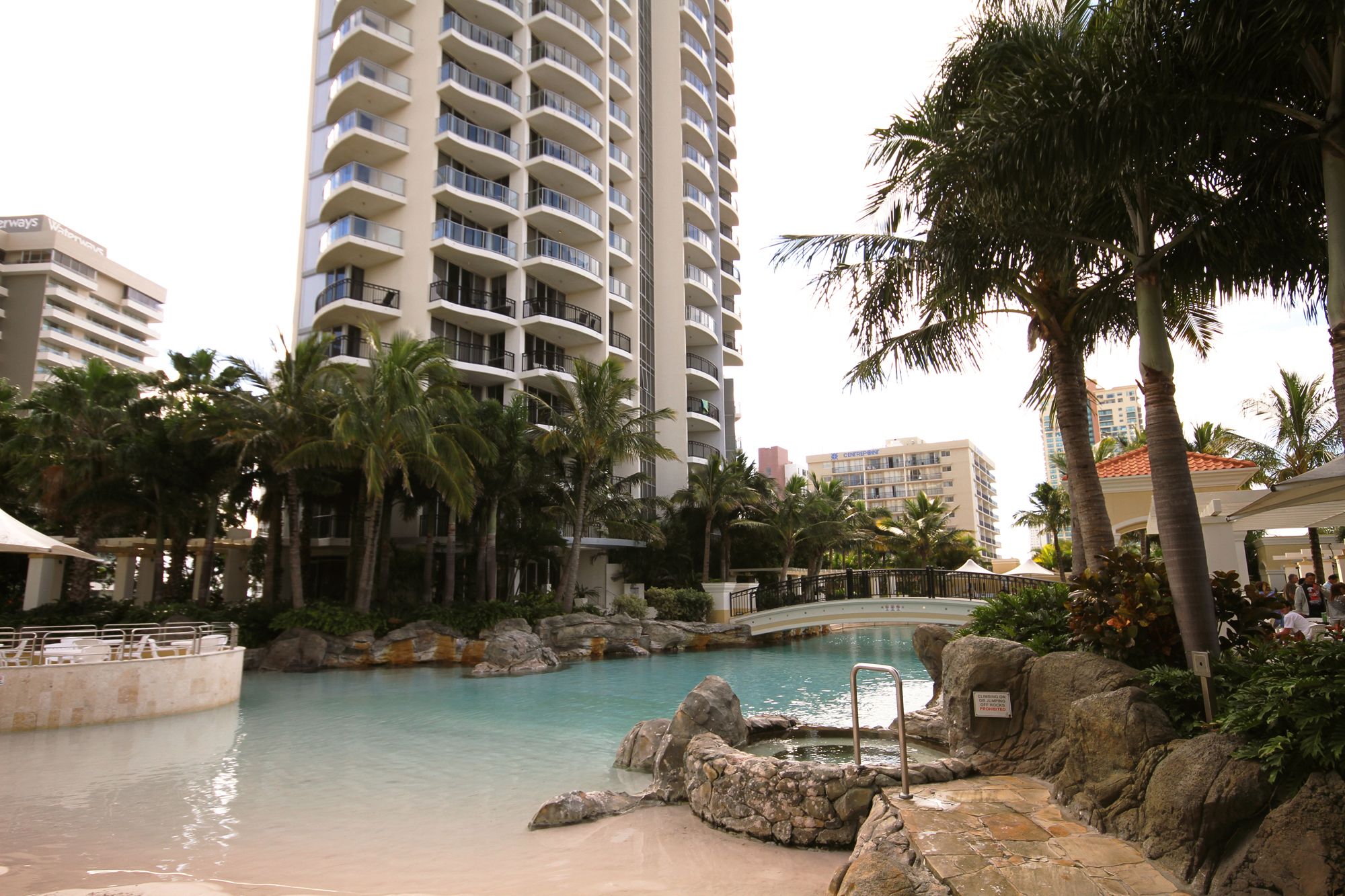 Chevron Renaissance - HR Surfers Paradise