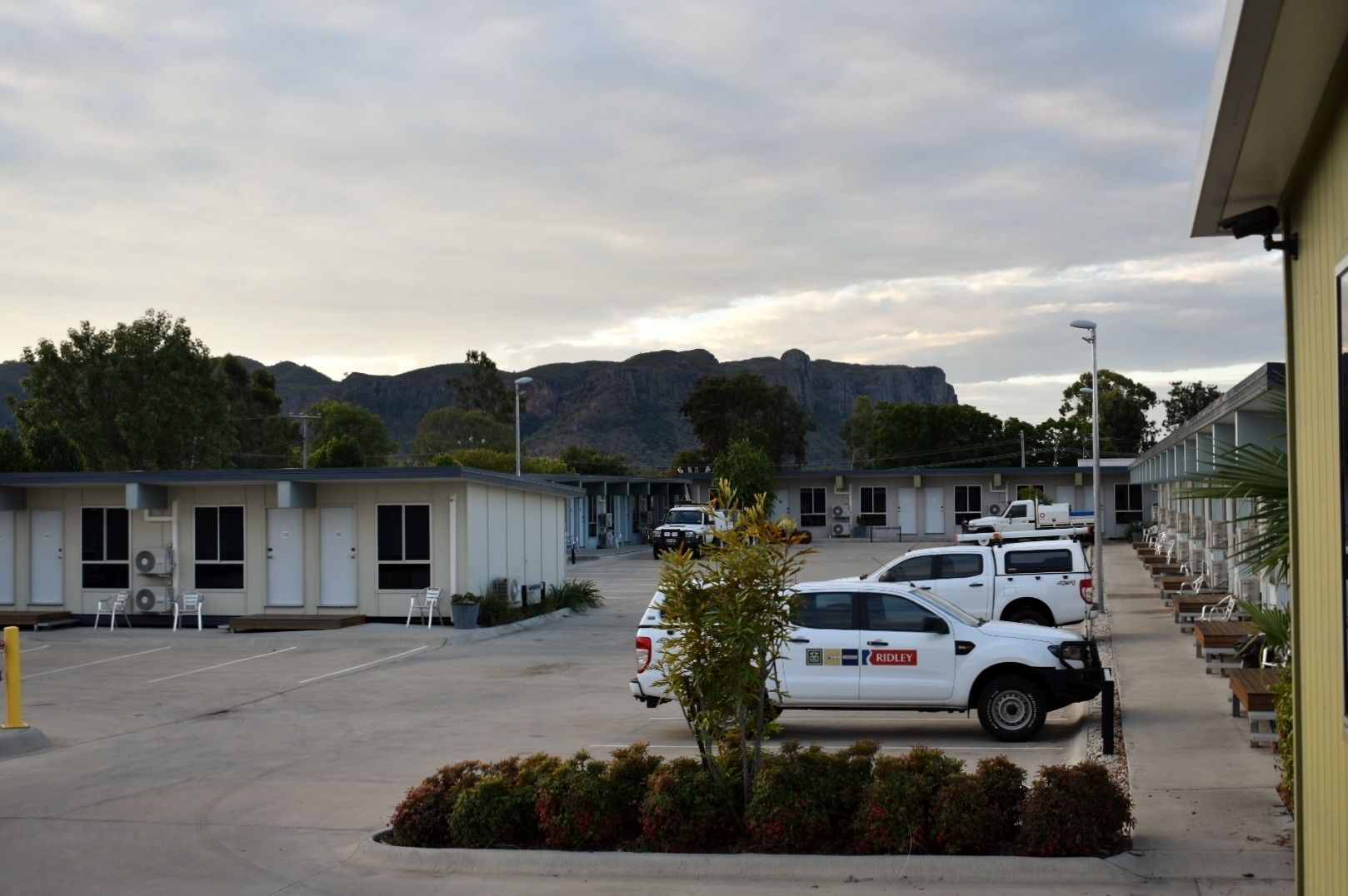 Dooleys Springsure Tavern and Motel