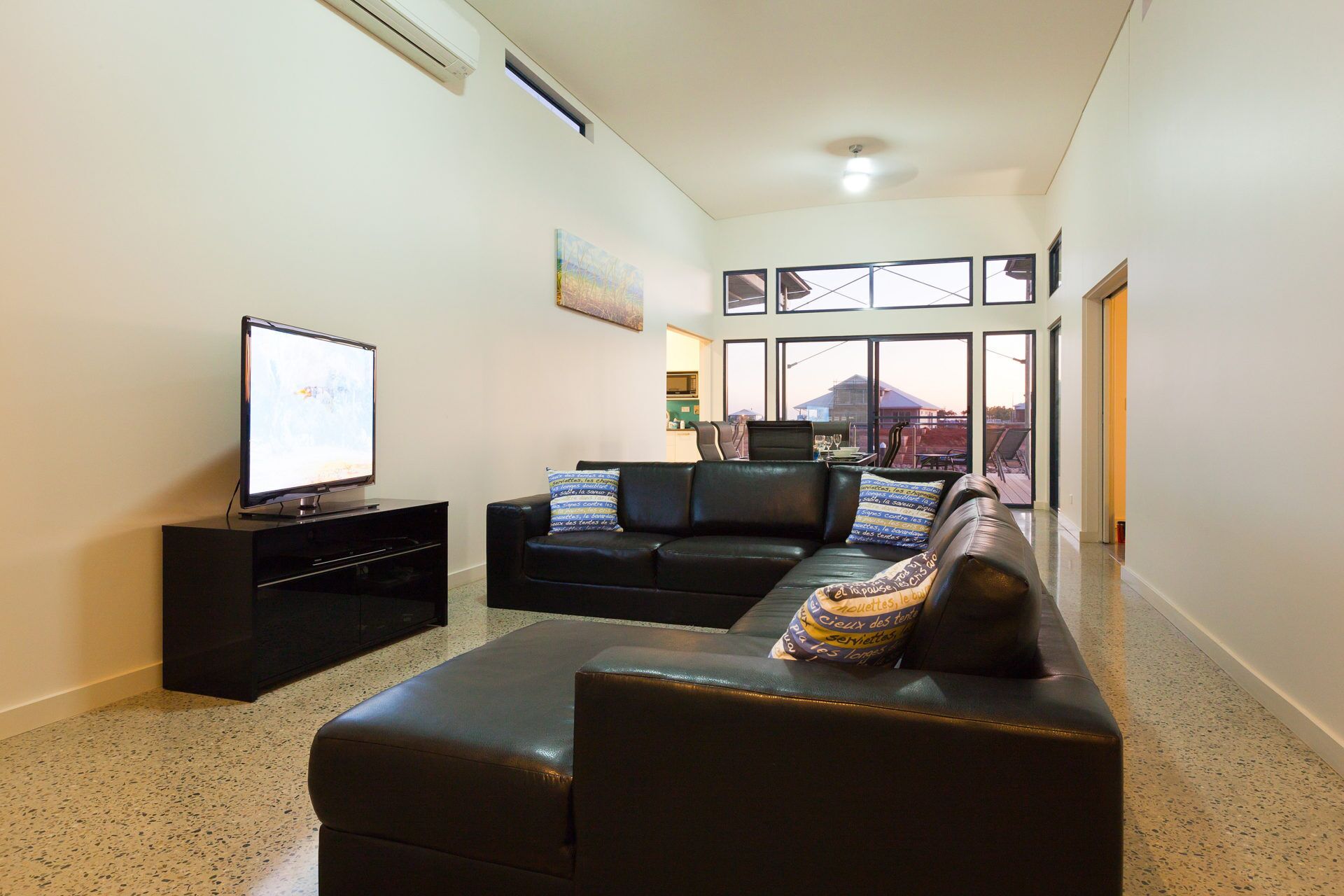 7 Gnulli Court