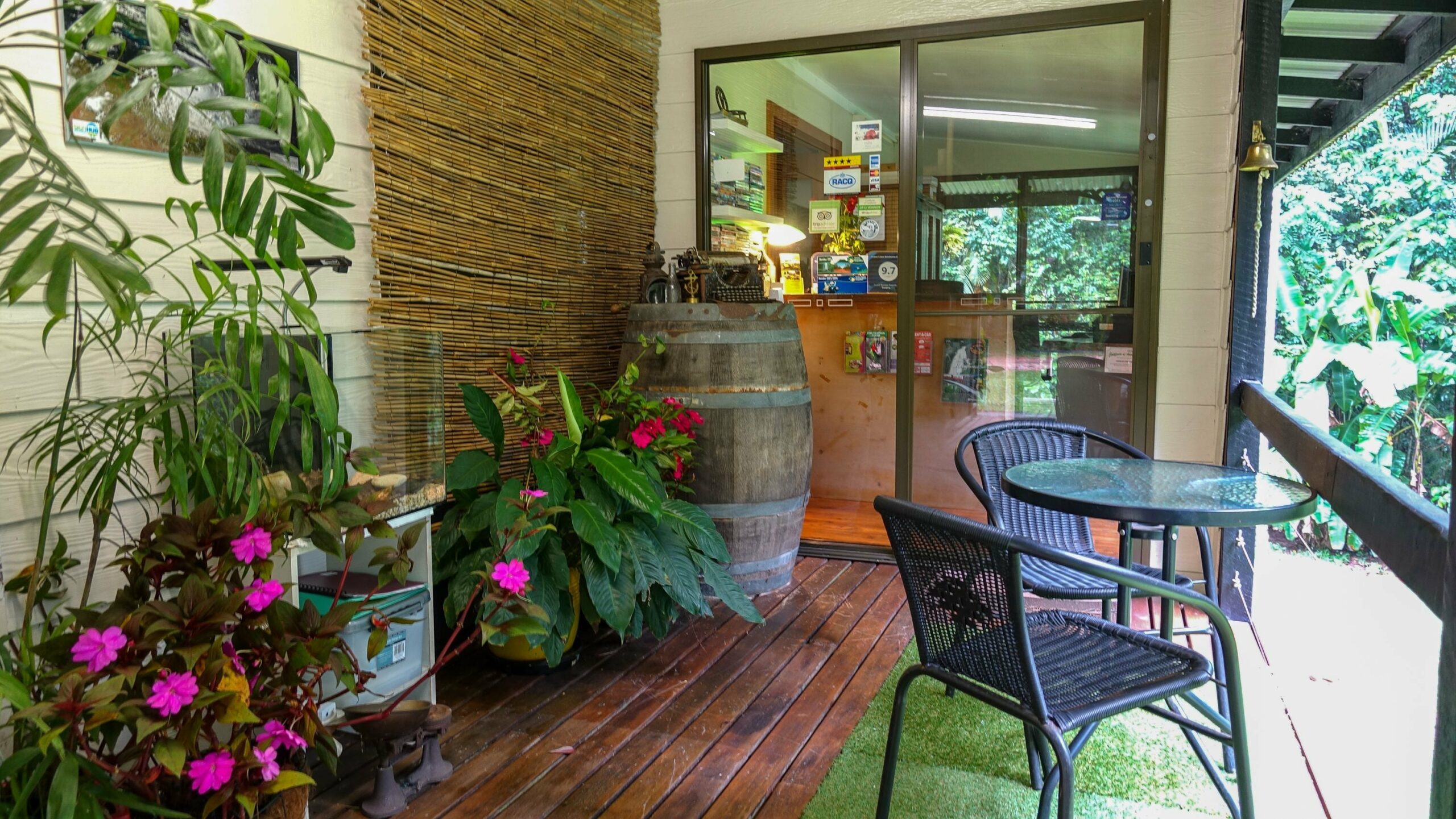 Crater Lakes Rainforest Cottages