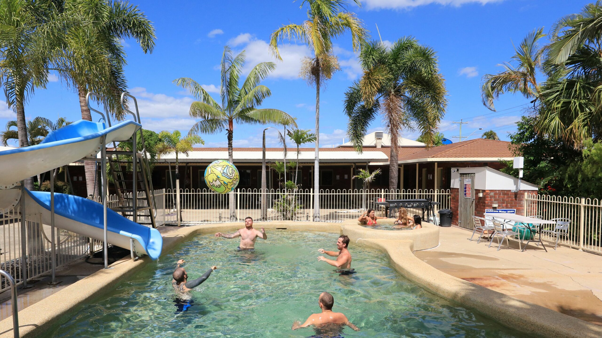 Billabong Lodge Motel