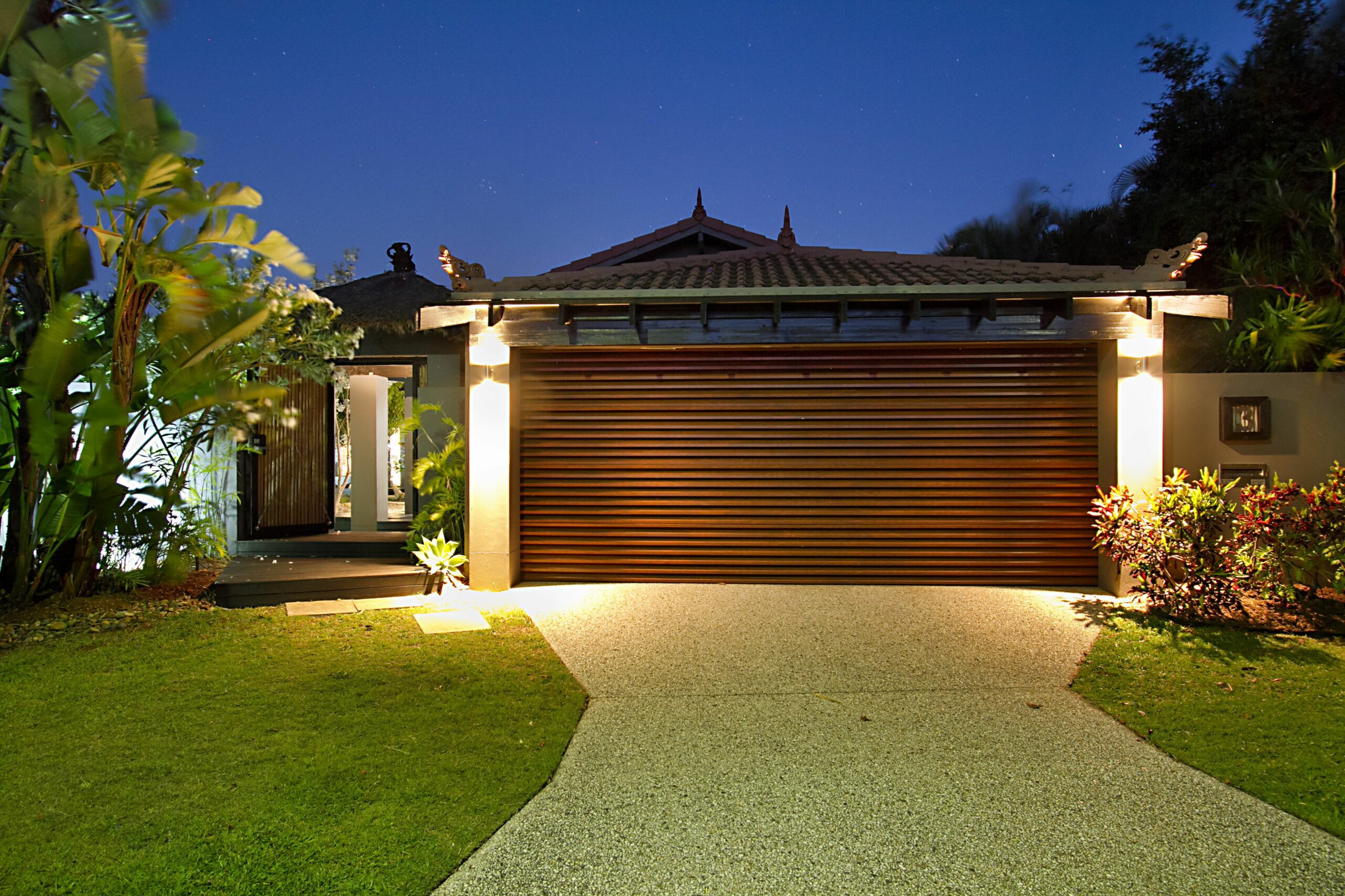 The Bali Hut on the Waters of the Central Gold Coast Apartment 5