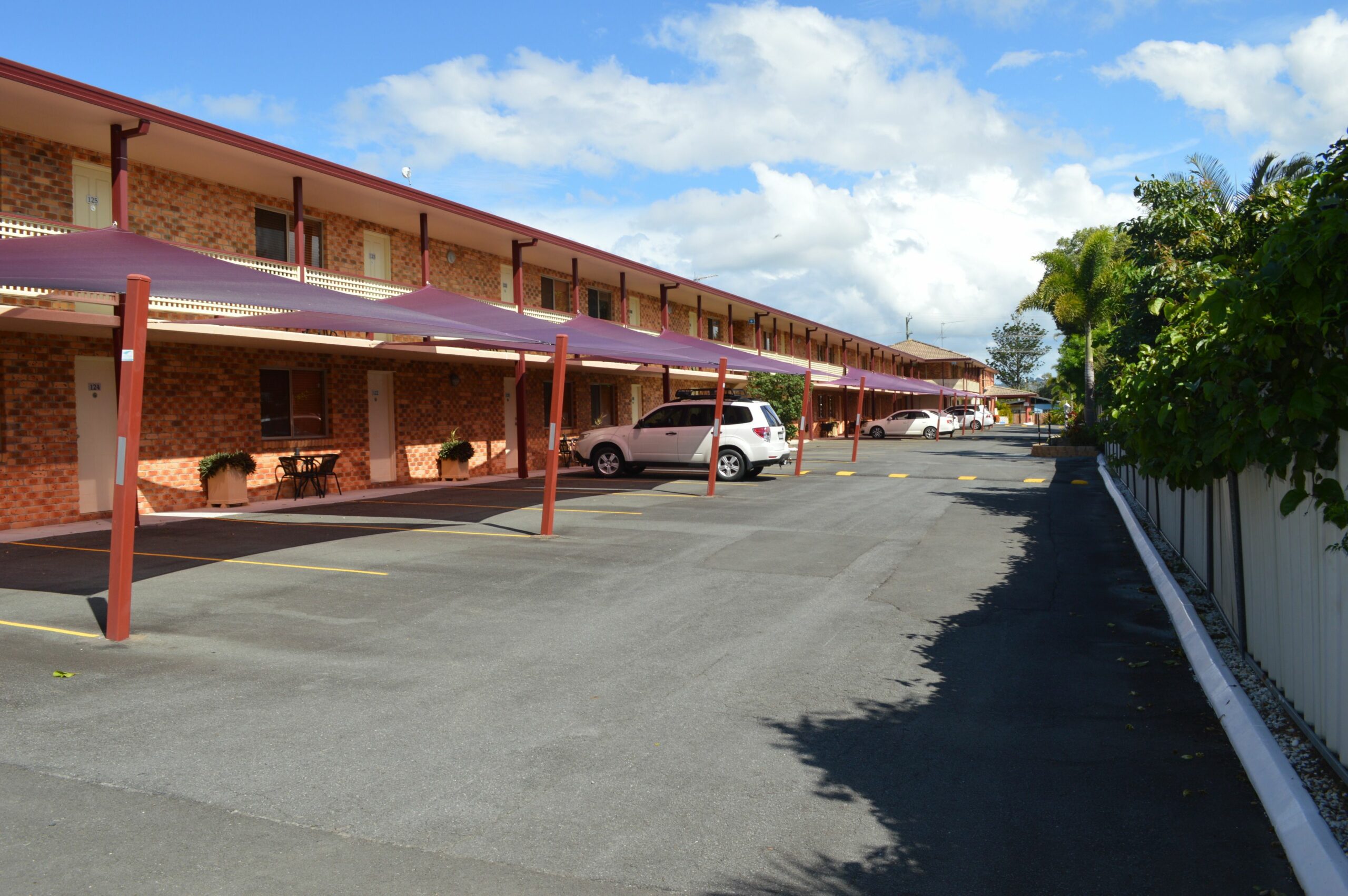 Kennedy Drive Airport Motel