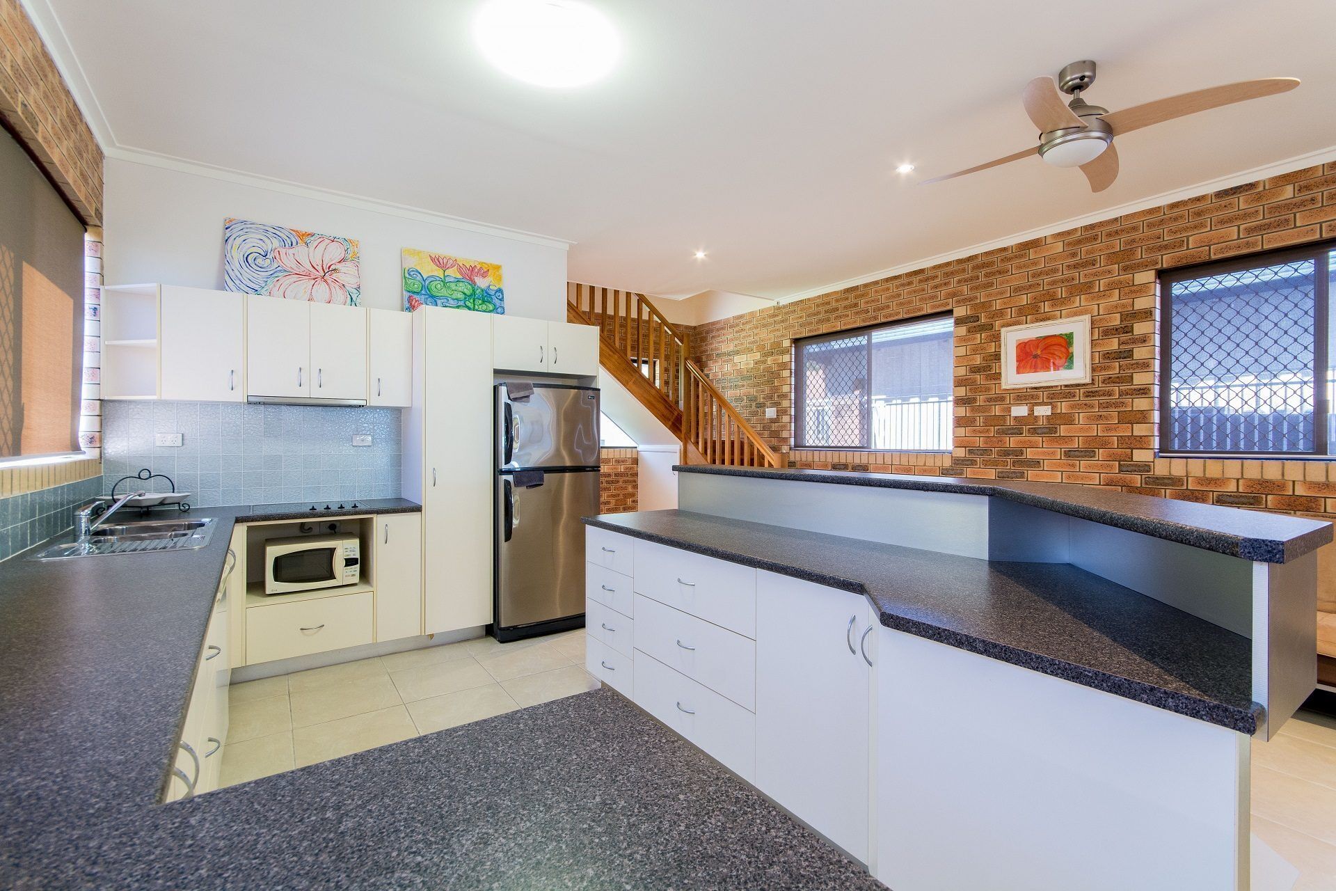 Magical Holiday Home - Welsby Pde, Bongaree