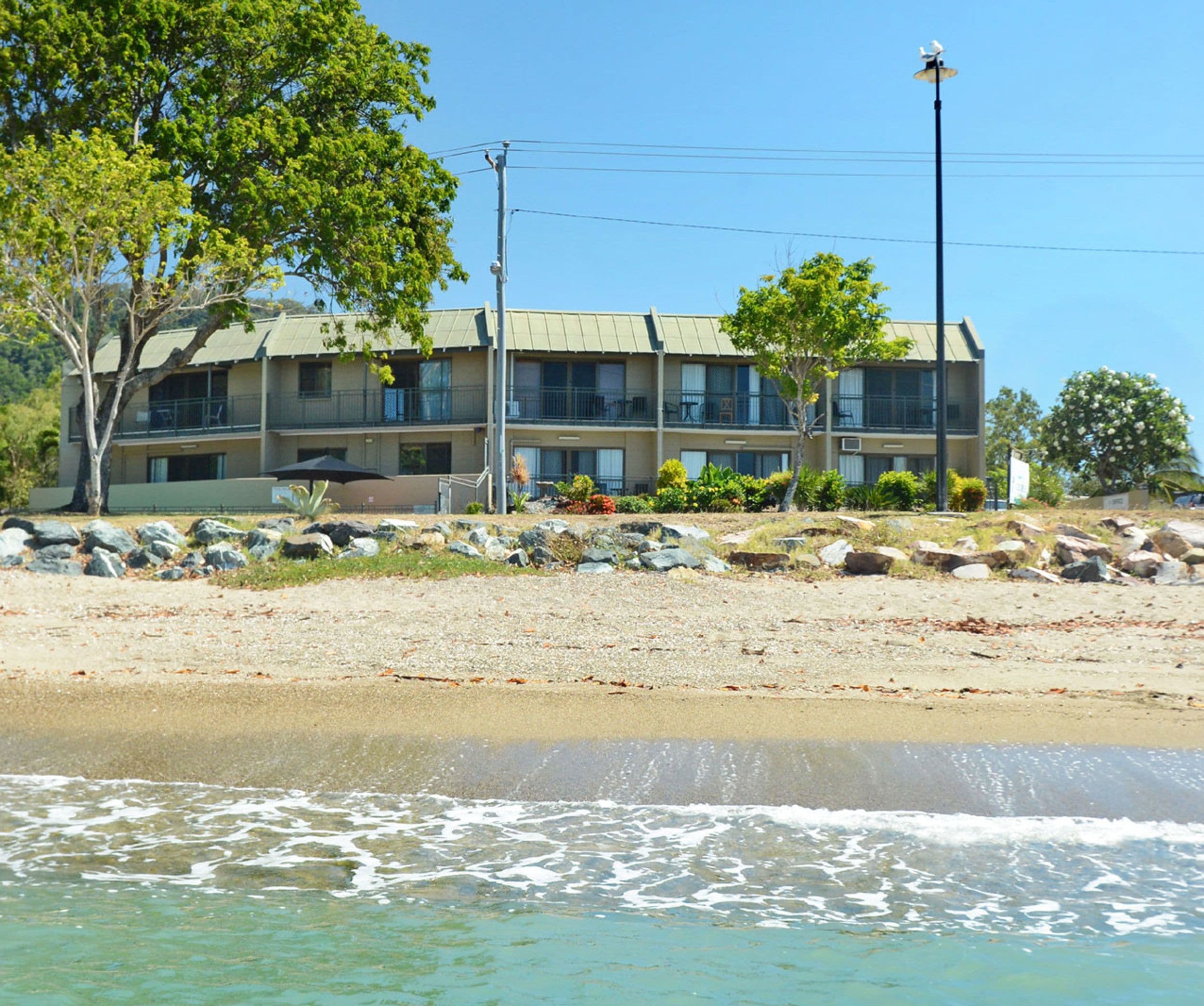 Whitsunday Waterfront Apartments