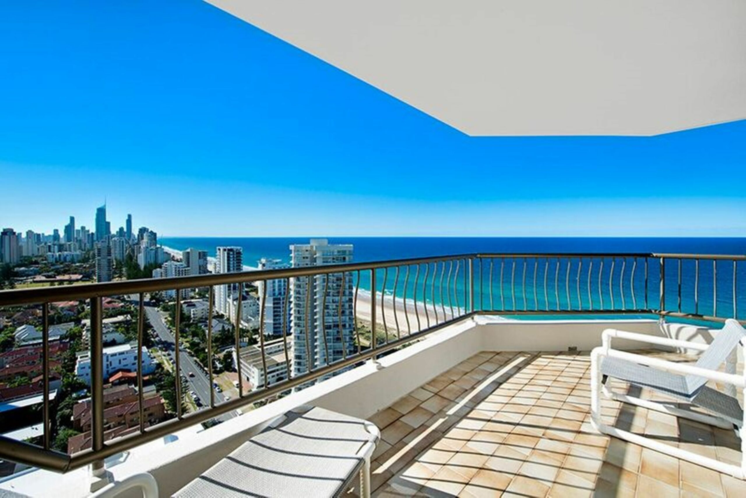 ULTIQA Beach Haven At Broadbeach