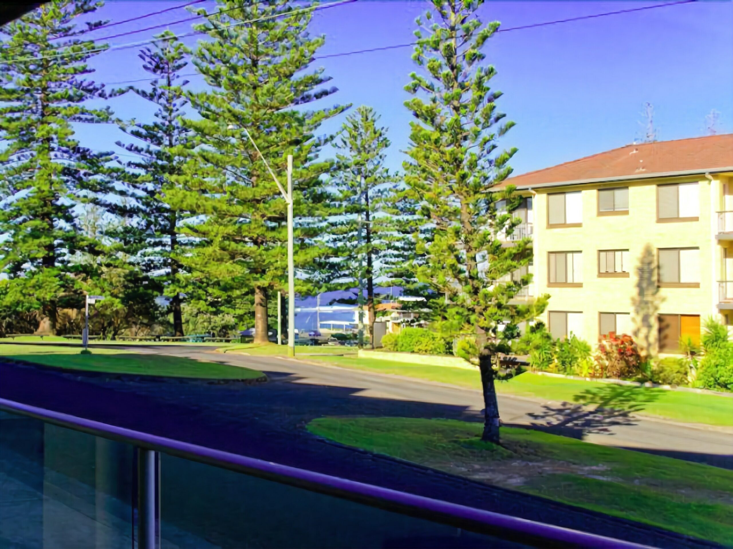 Seaspray Apartments