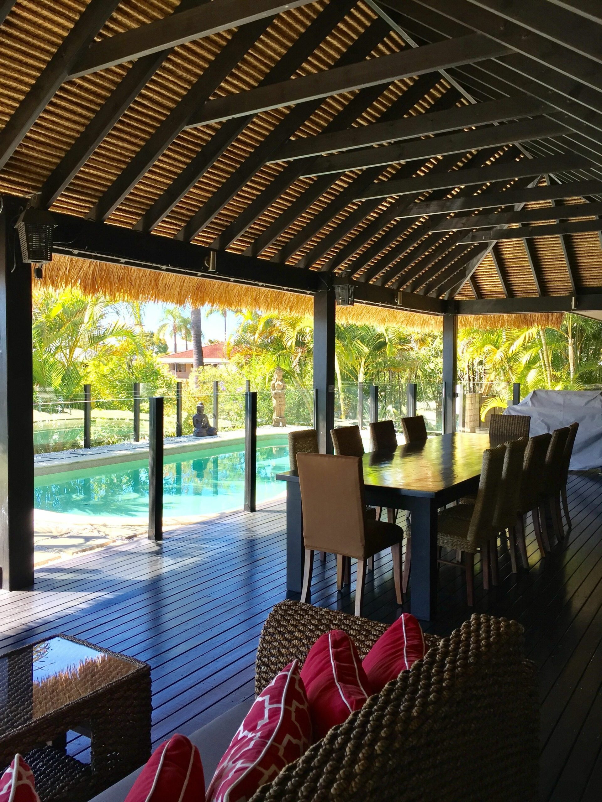 The Bali Hut on the Waters of the Central Gold Coast Apartment 5