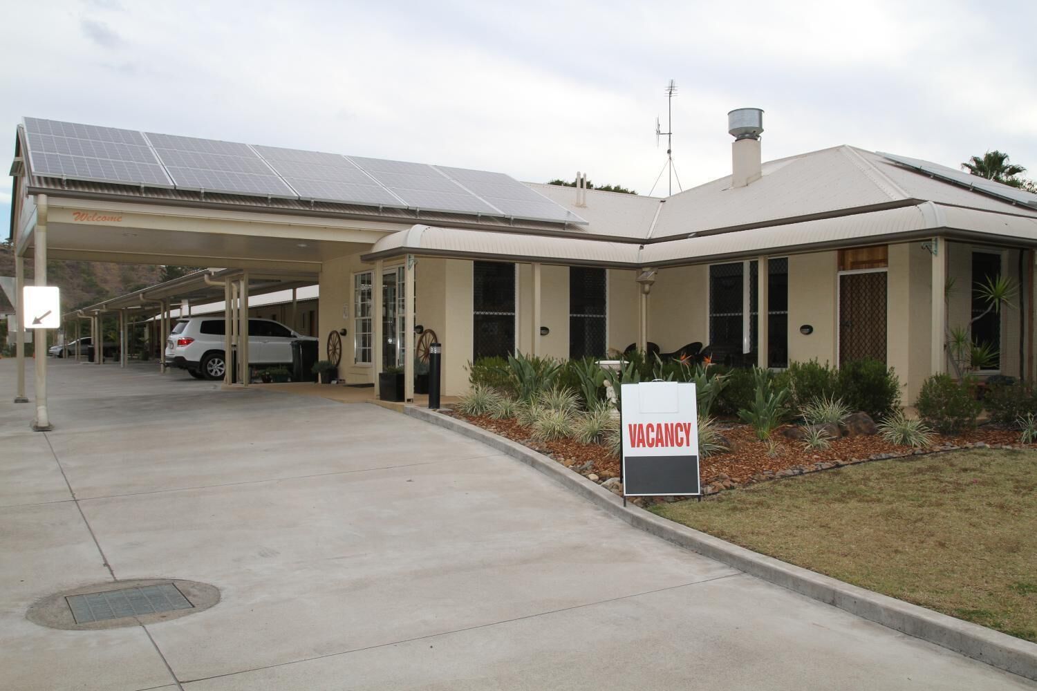 Country Roads Motor Inn Gayndah Qld