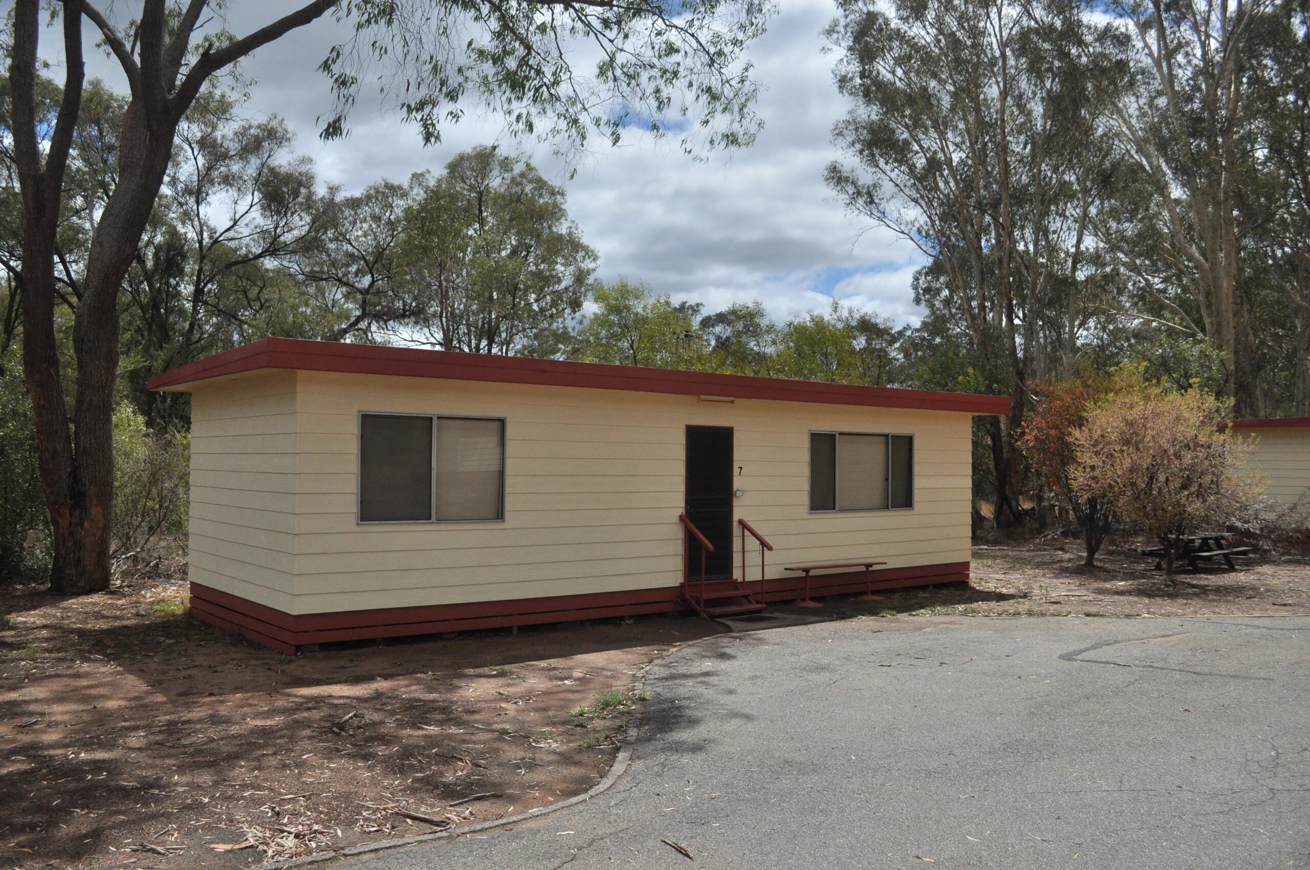 Wagon Wheel Motel