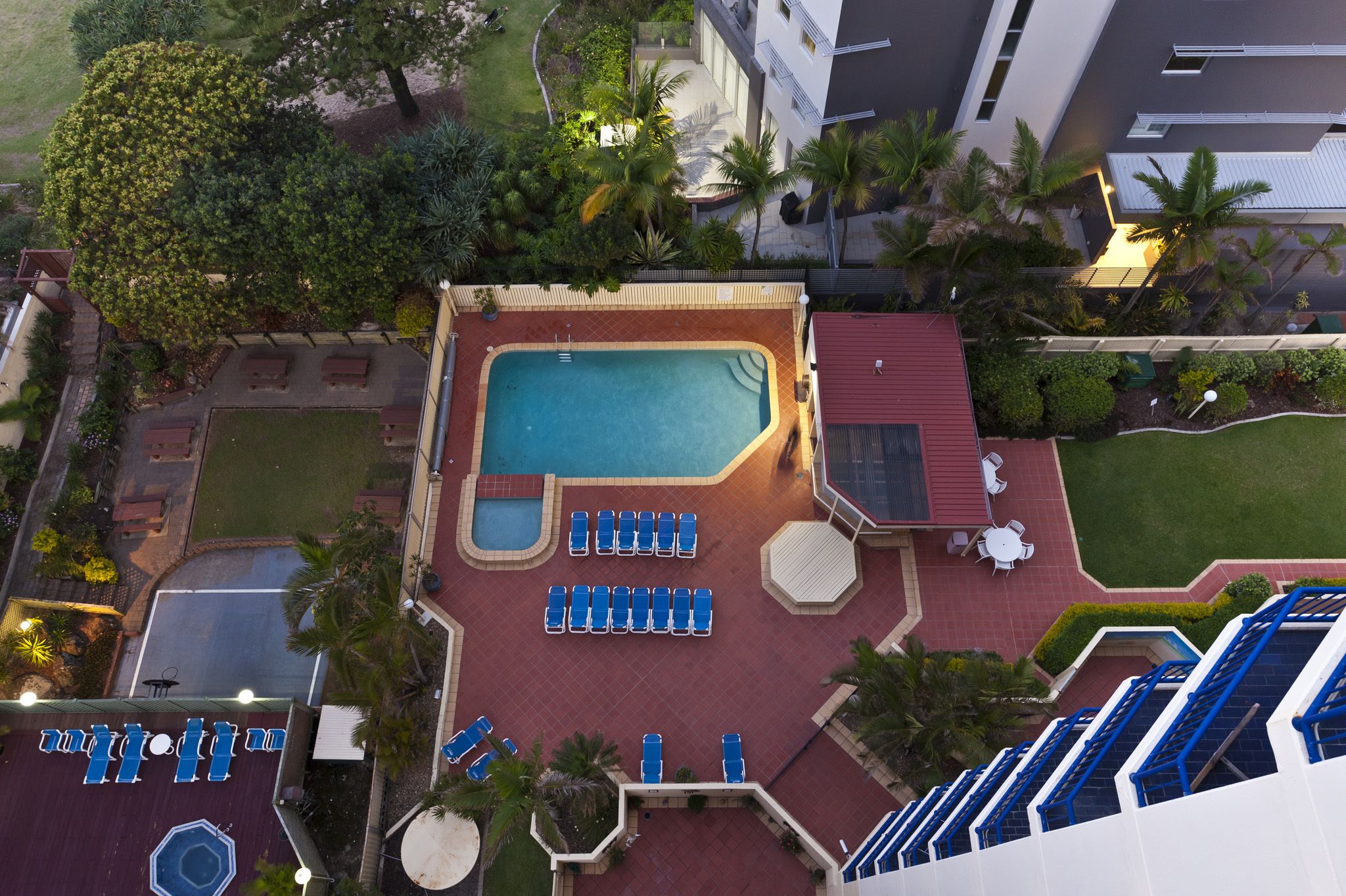 Surf Regency Apartments