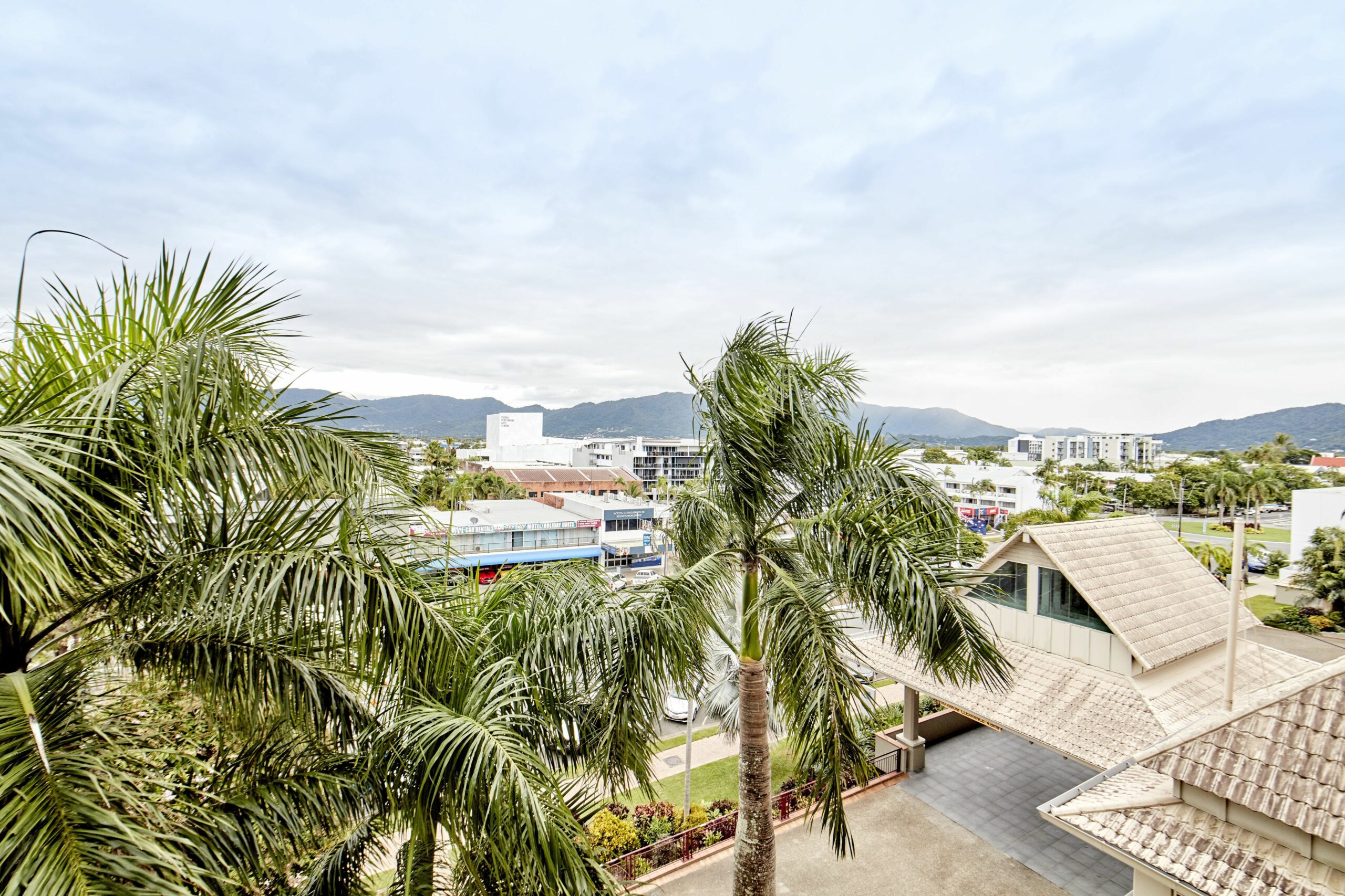 Novotel Cairns Oasis Resort