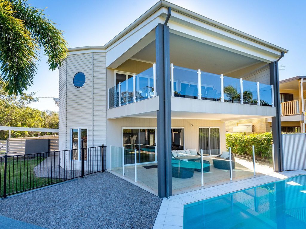 Bribie Beauty, Perfect for a Family Holiday, Elkhorn Ave, Bellara