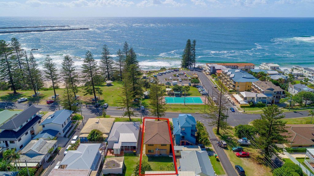 Burleigh Unit 2 -28 Clarence Street - Opposite Main Beach l Linen and Free Wifi