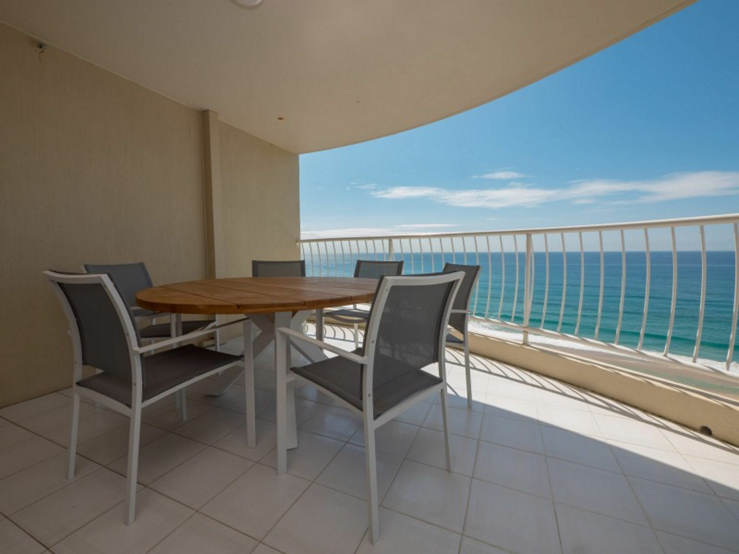 Burleigh Surf Apartments