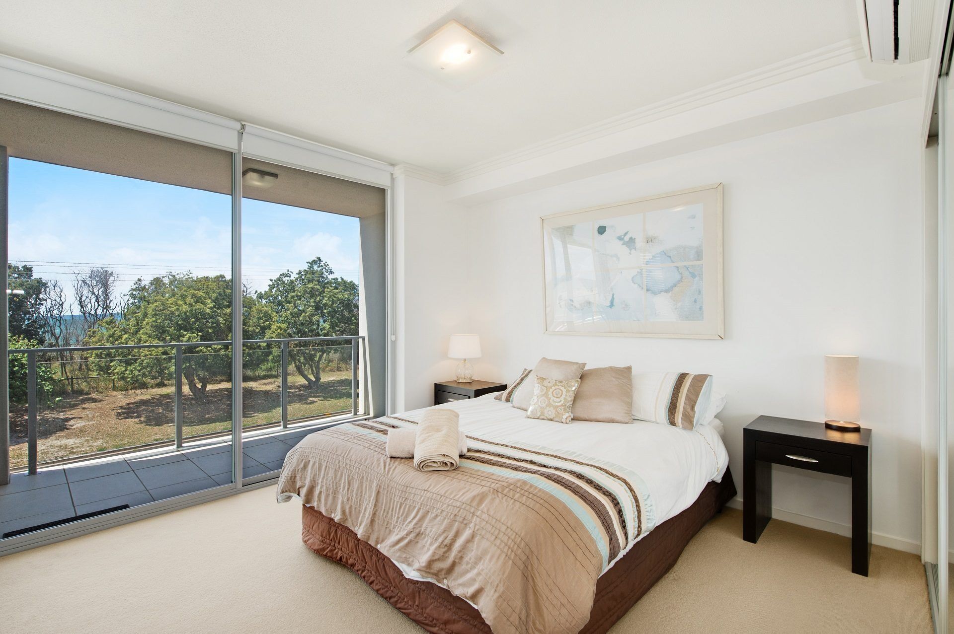 Stunning Surfside Apartment – Boyd St, Woorim