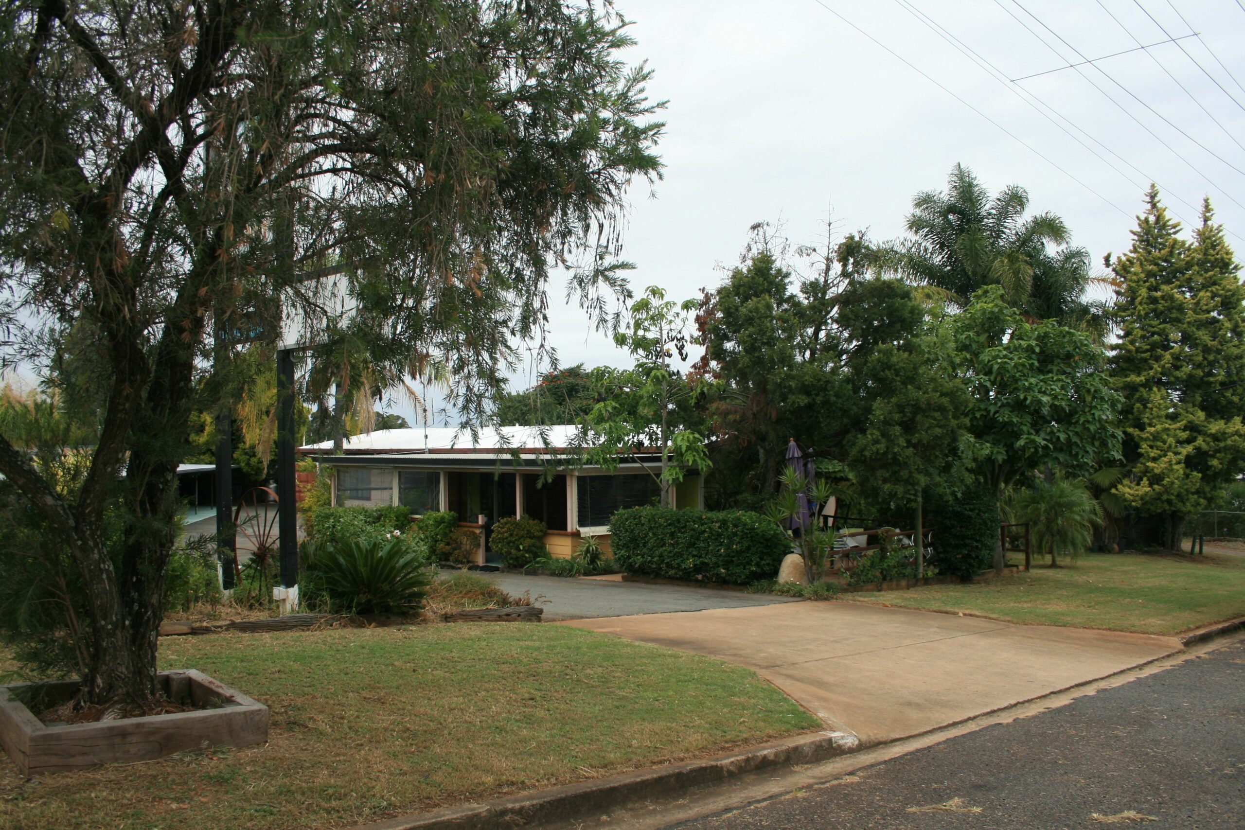 Yarraman Gardens Motel Queensland