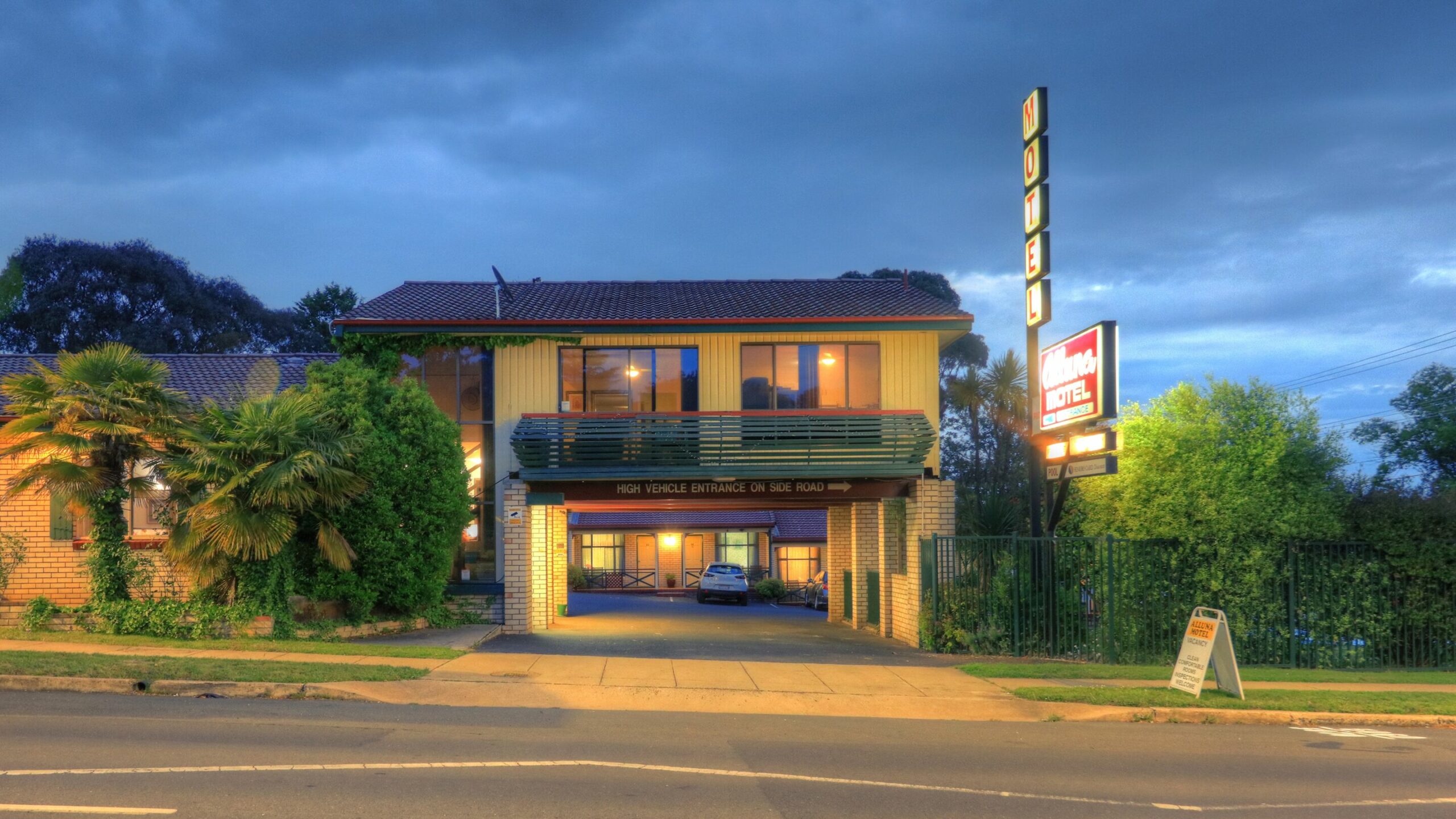 Alluna Motel