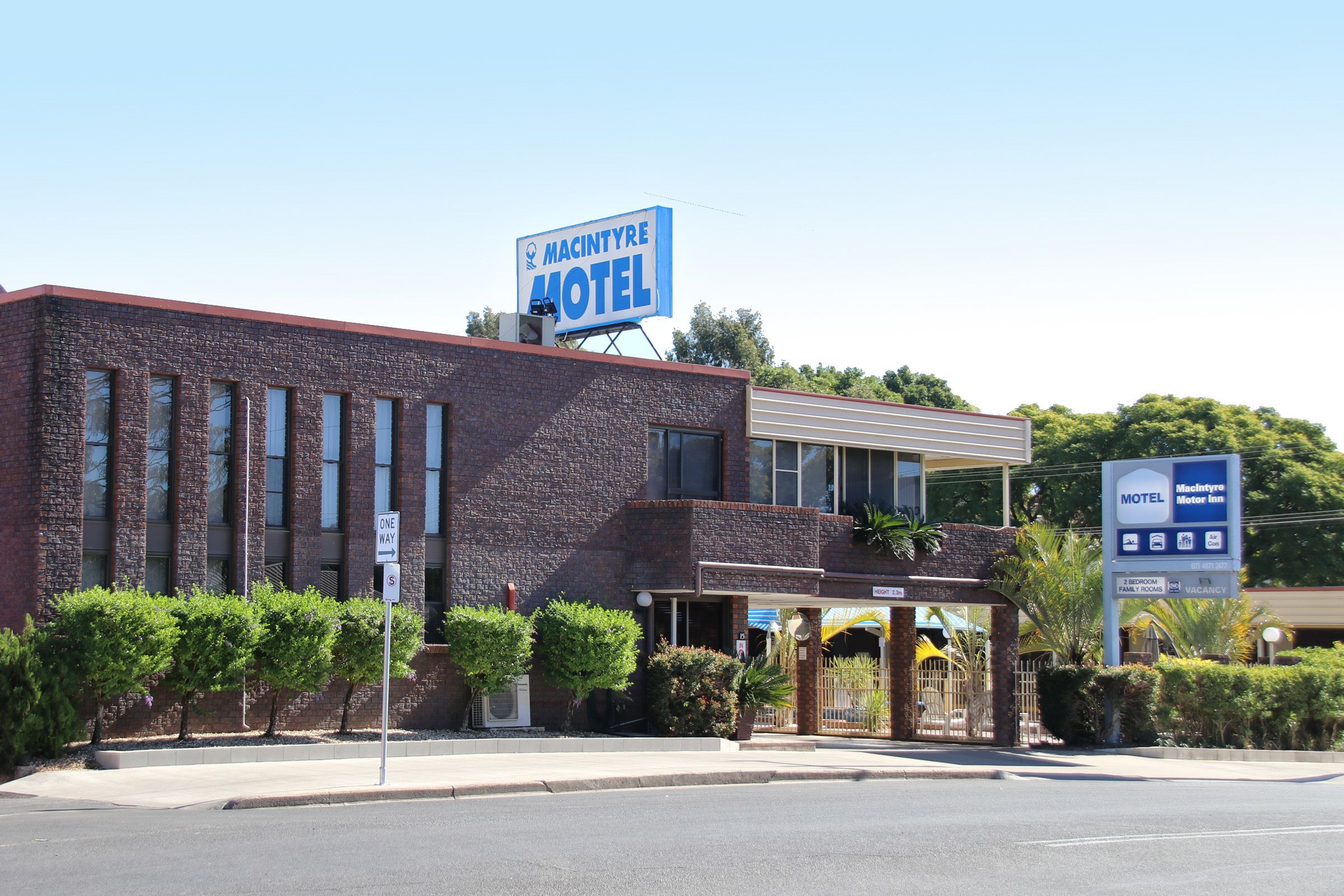 Macintyre Motor Inn