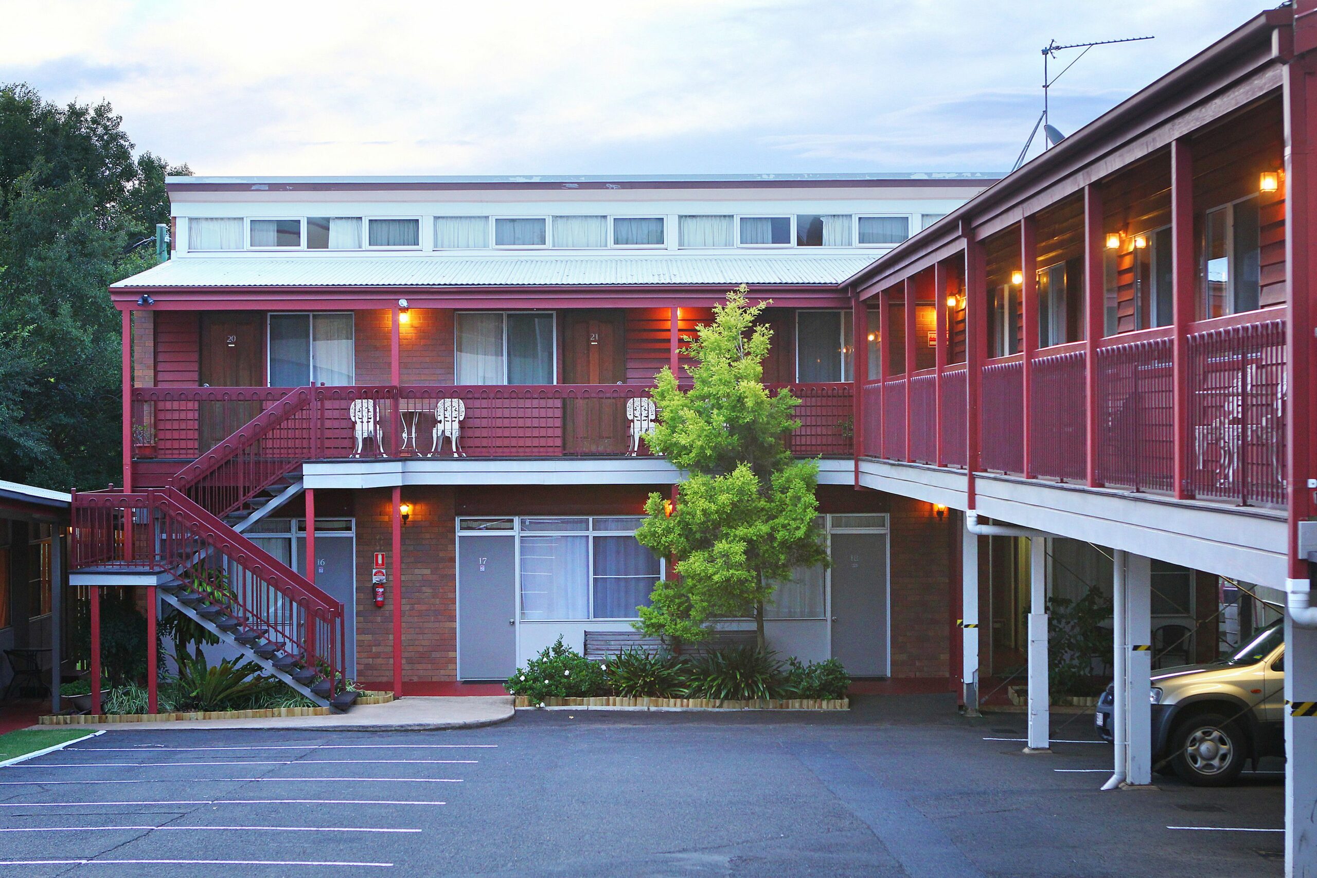 Downs Motel