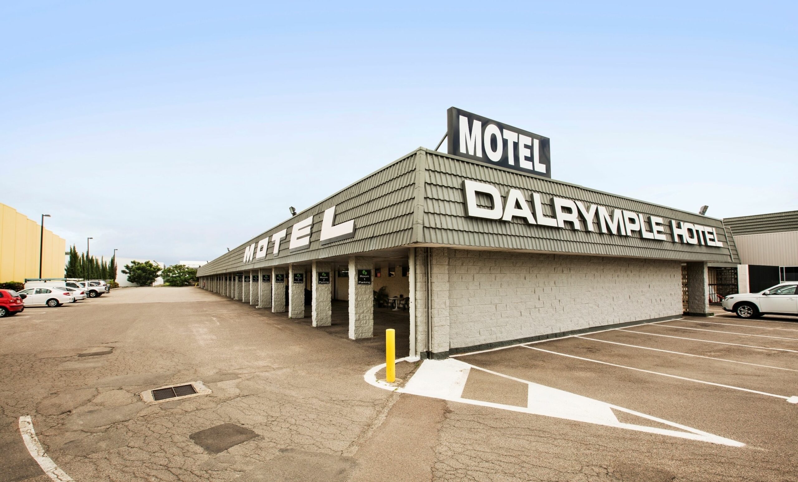 Dalrymple Hotel