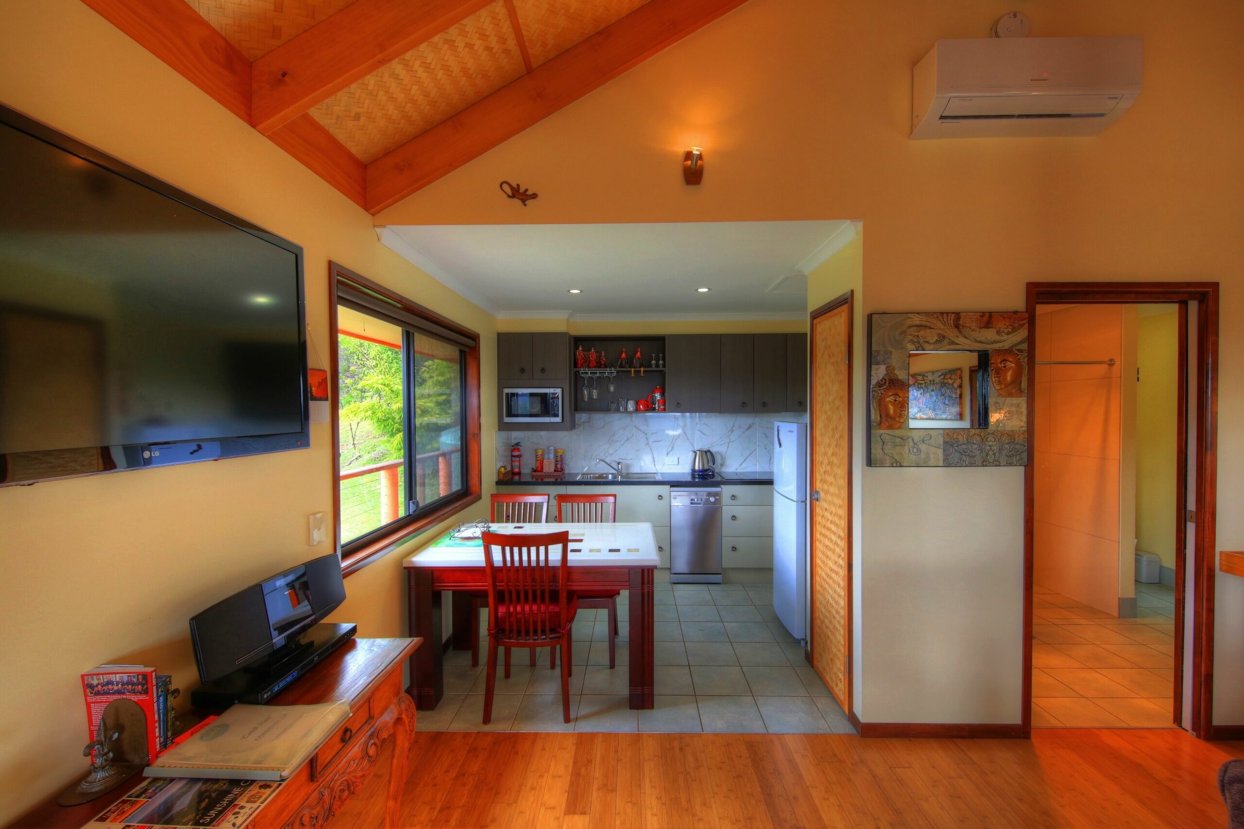 Maleny Tropical Retreat Balinese B&b